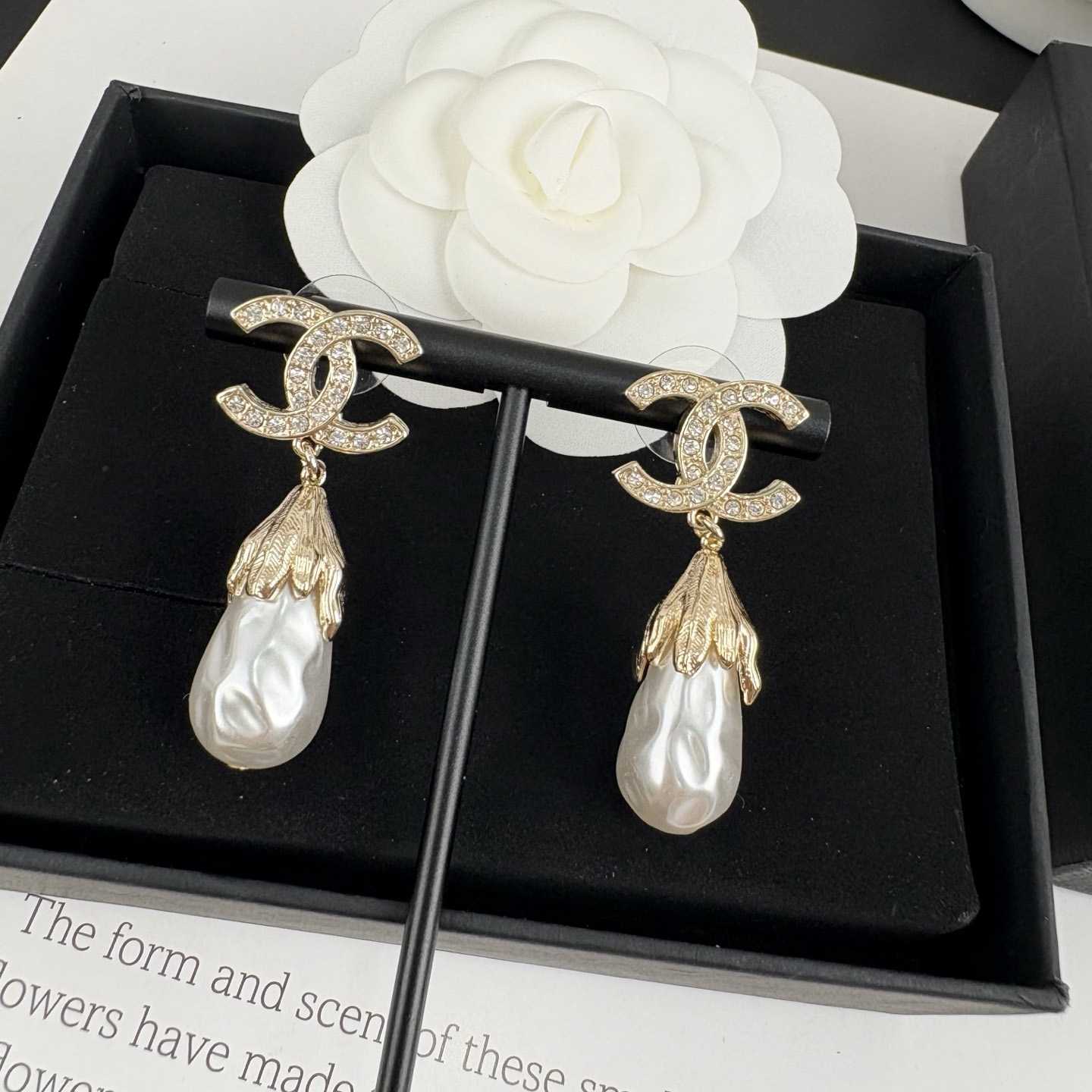 Chanel Earrings - FashionPlug