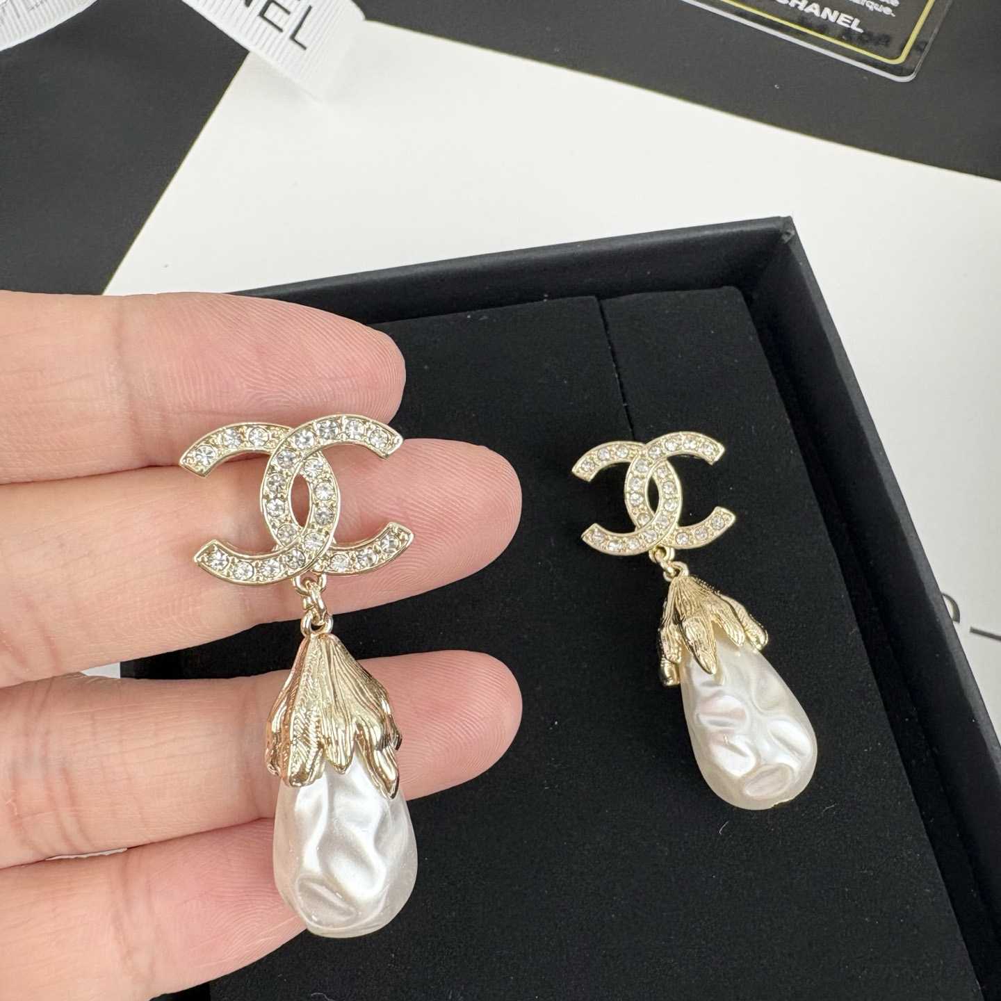 Chanel Earrings - FashionPlug
