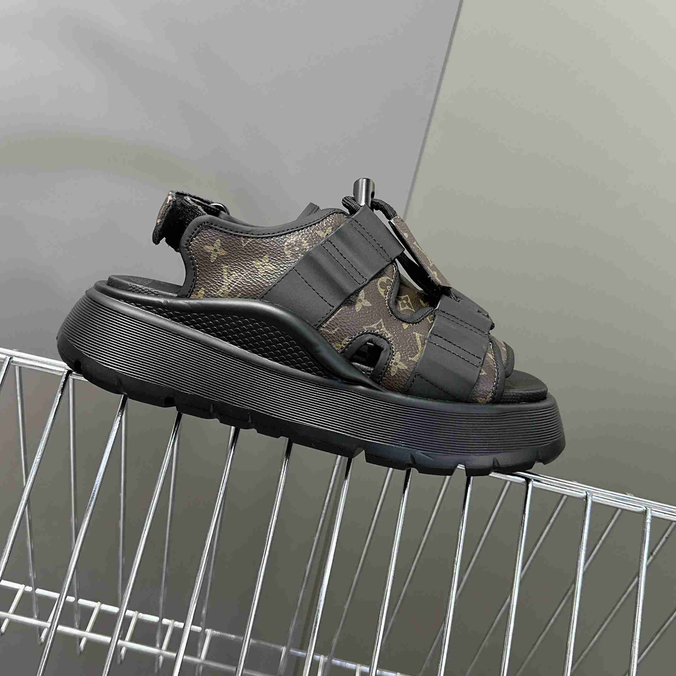 Louis Vuitton Chameleon Platform Sandal   1AHOAG - FashionPlug