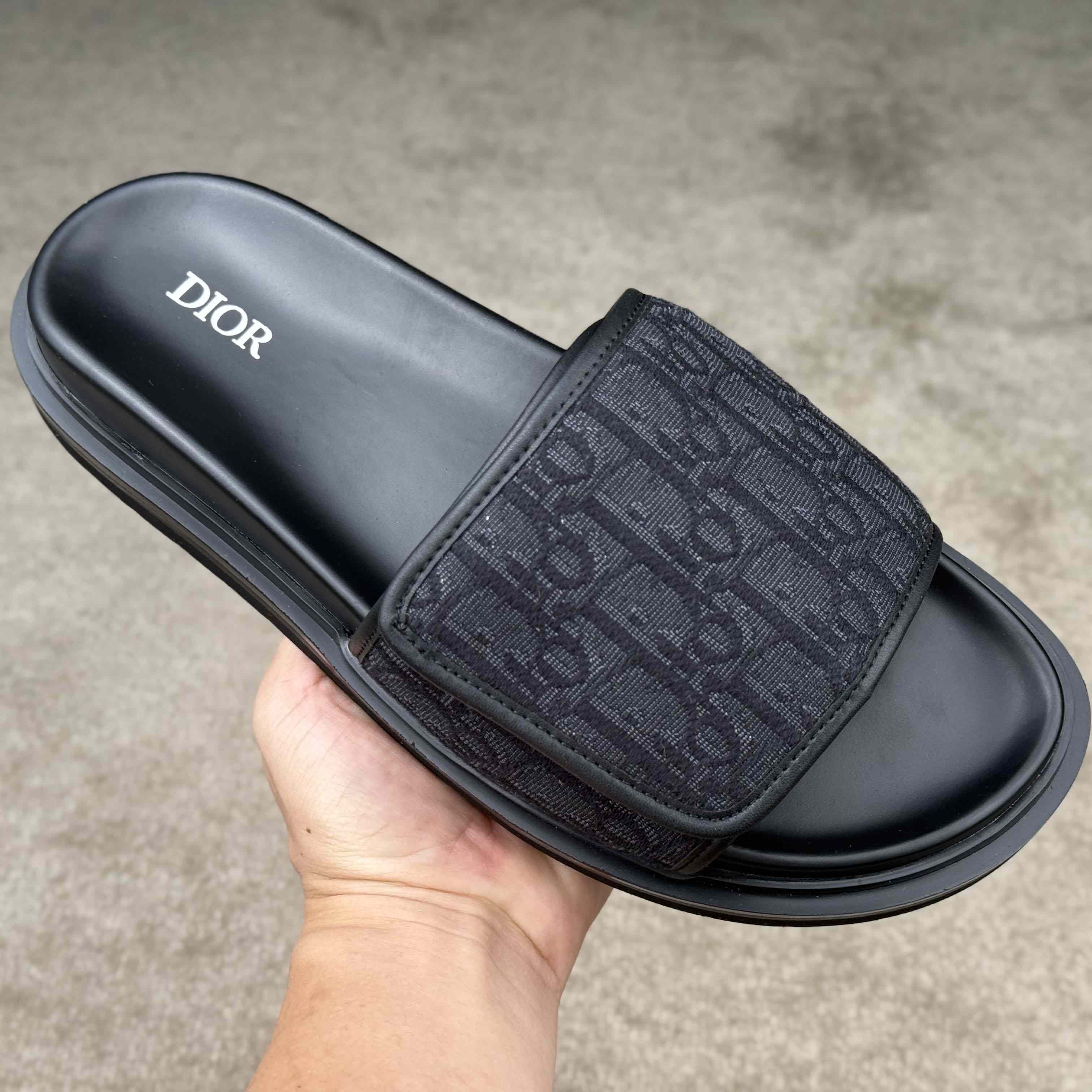 Dior Aqua Sandal  - FashionPlug