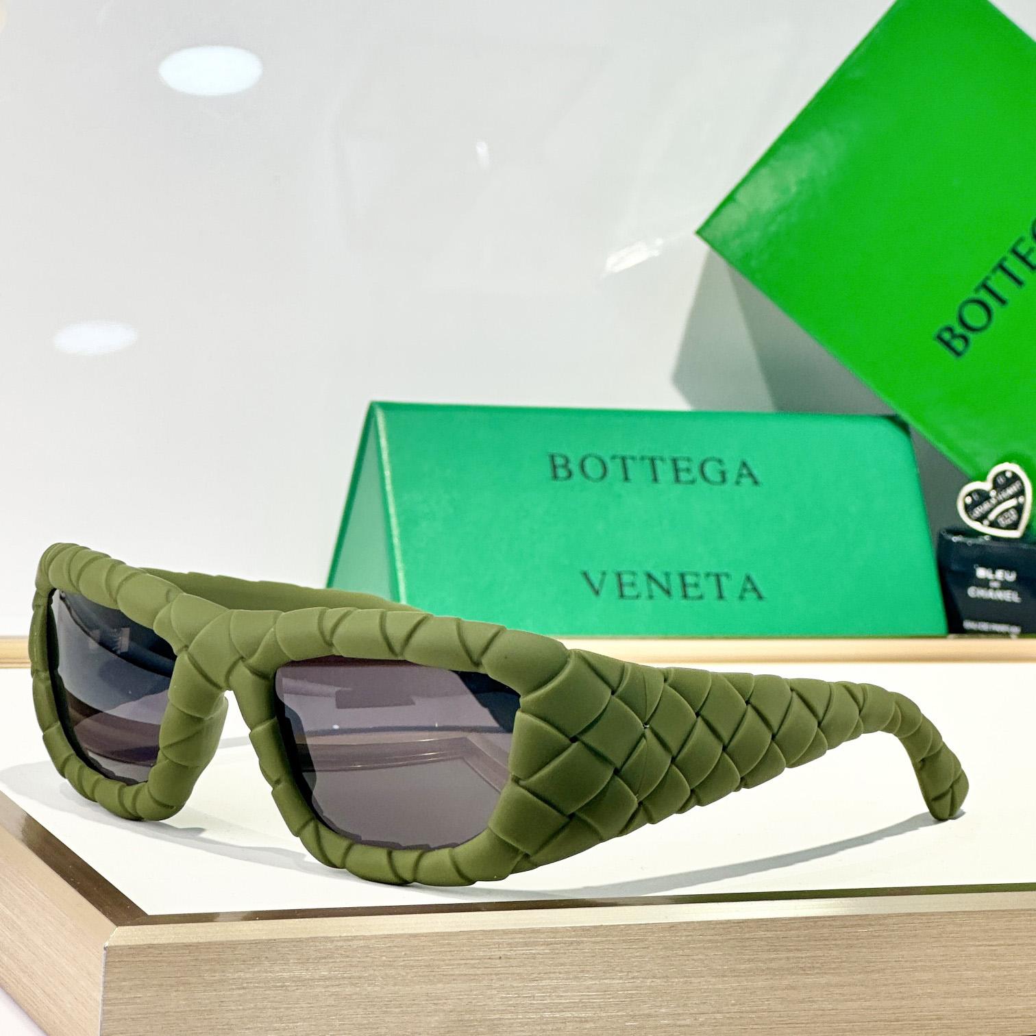 Bottega Veneta Intrecciato Rectangular Sunglasses   BV1303S - FashionPlug