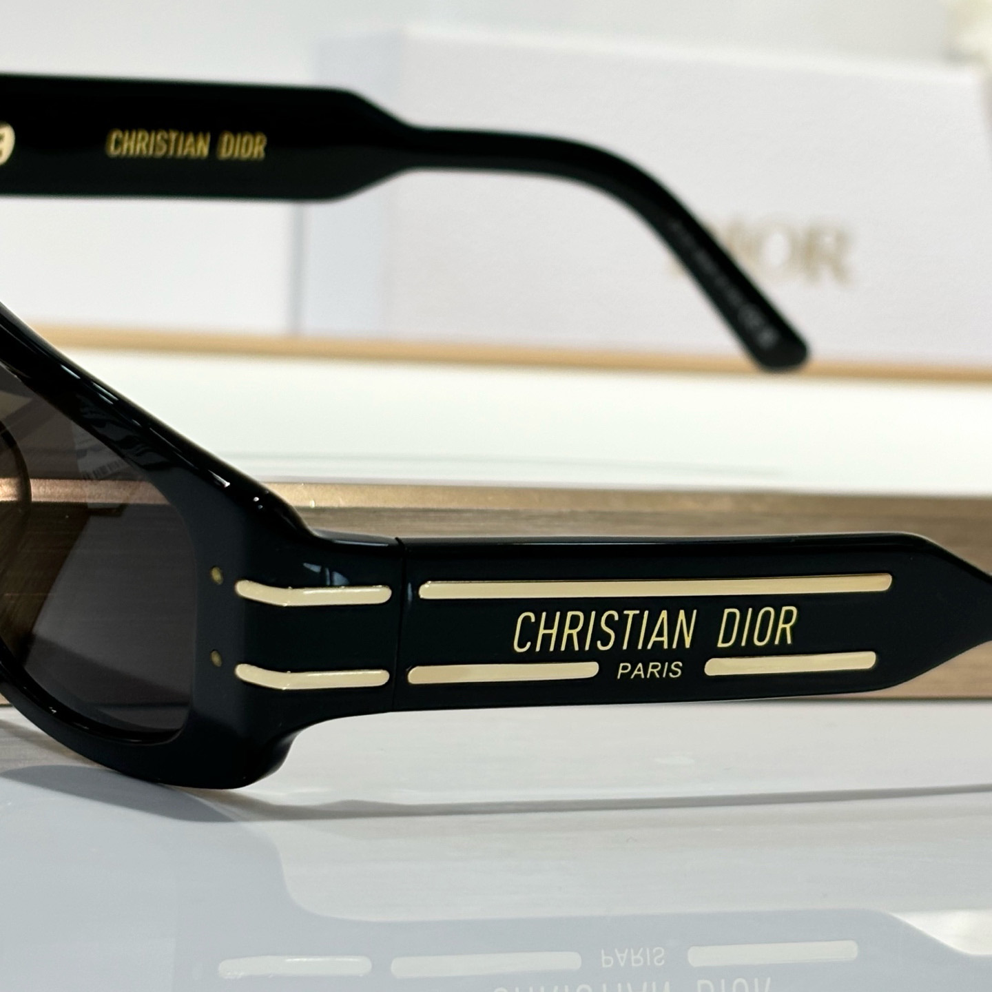 Dior Signature S9U Sunglasses  - FashionPlug