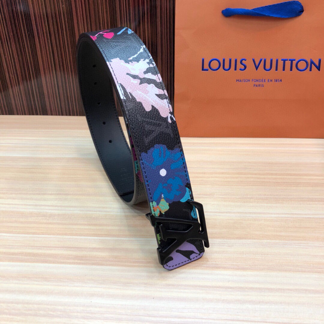 Louis Vuitton Reversible Belt - FashionPlug