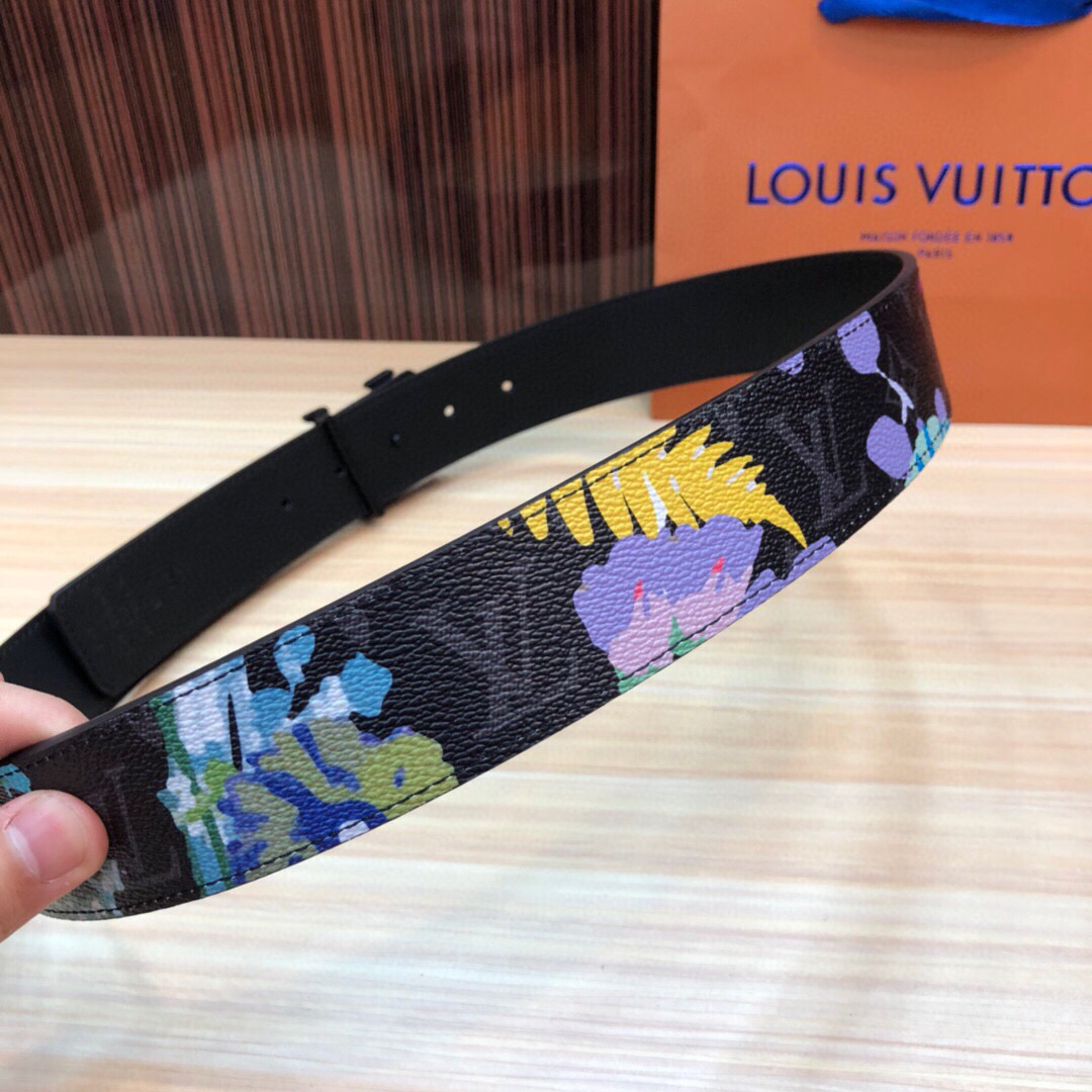 Louis Vuitton Reversible Belt - FashionPlug
