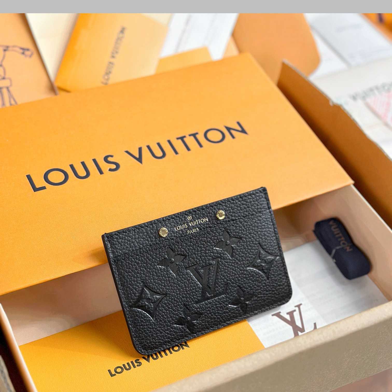 Louis Vuitton Card Holder  M69171 - FashionPlug