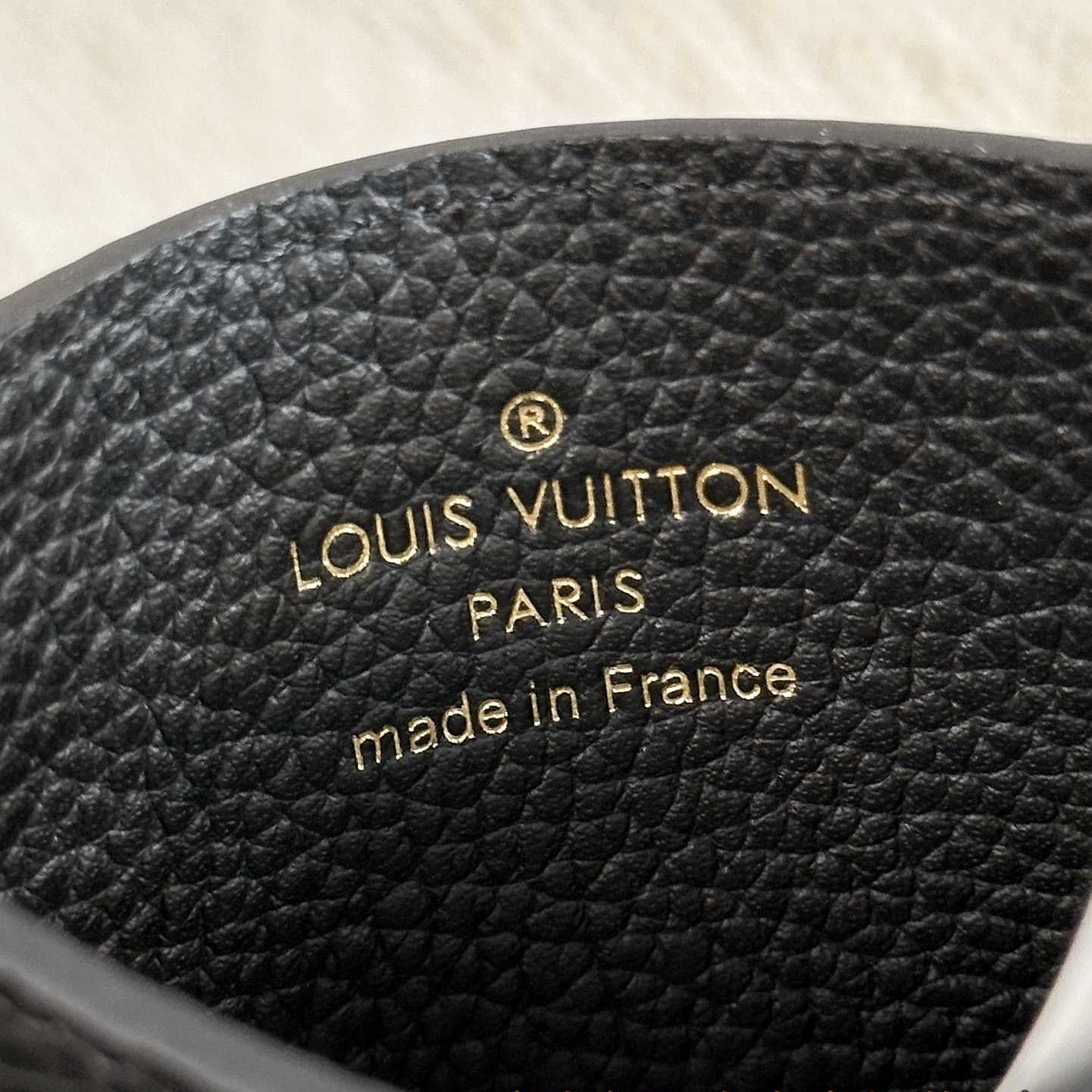 Louis Vuitton Card Holder  M69171 - FashionPlug