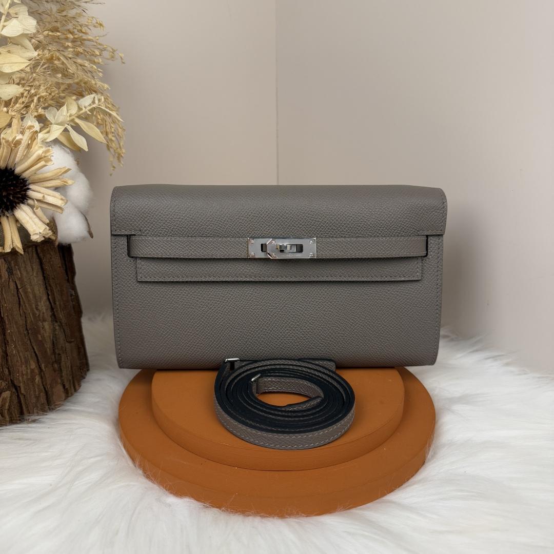 Hermes Kelly Classique To Go Wallet - FashionPlug