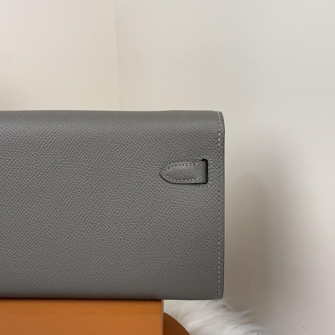 Hermes Kelly Classique To Go Wallet - FashionPlug