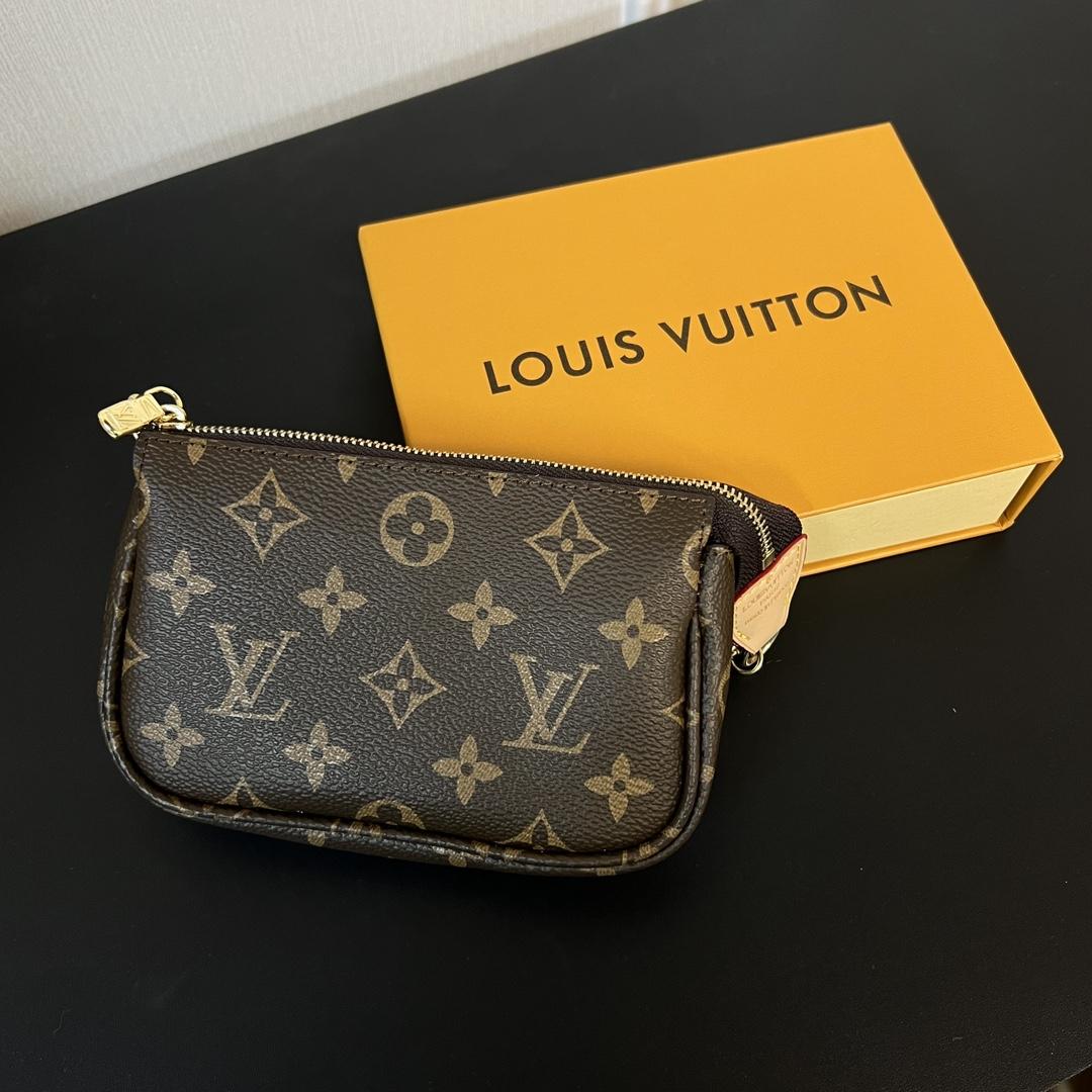 Louis Vuitton Mini Pochette Accessoires     - FashionPlug
