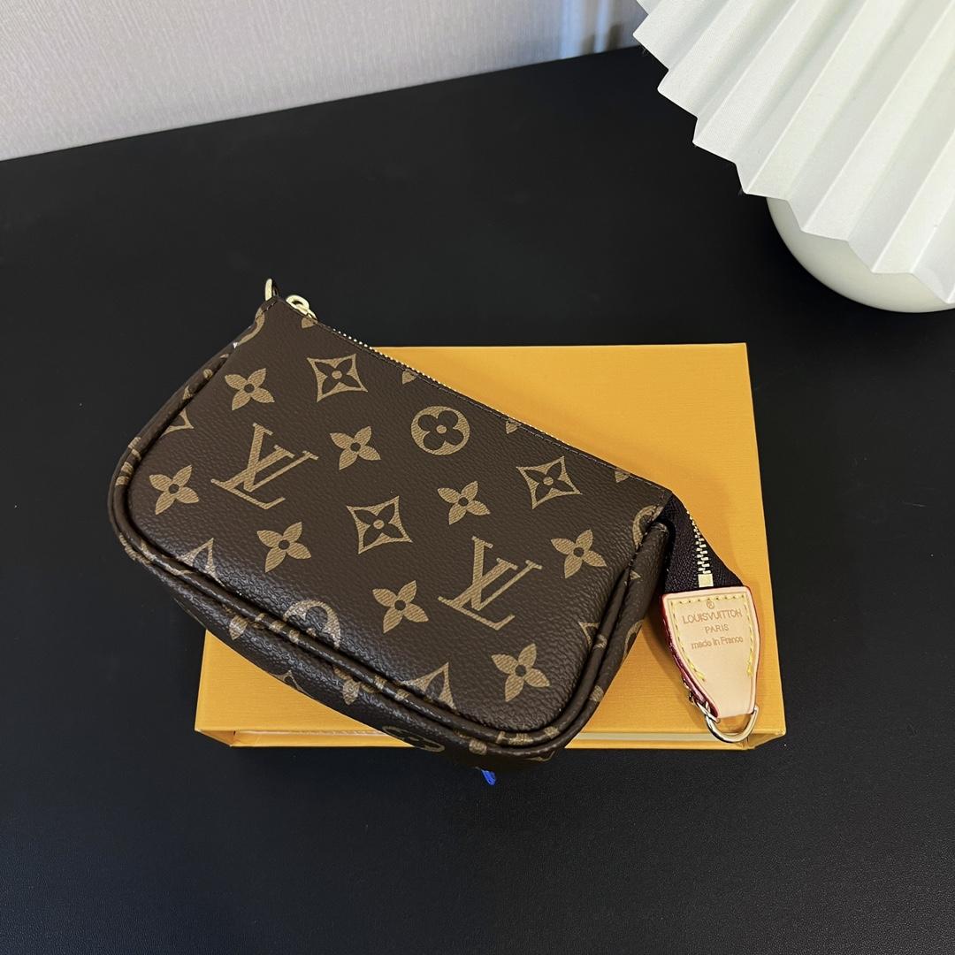 Louis Vuitton Mini Pochette Accessoires     - FashionPlug