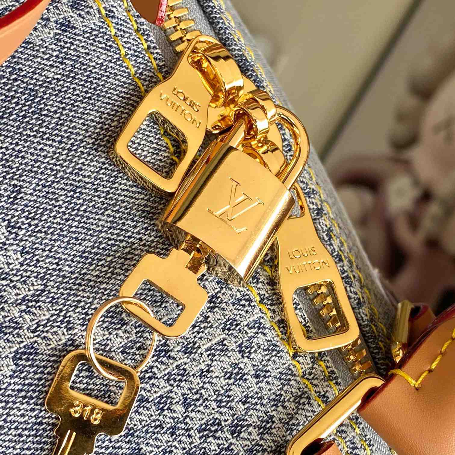 Louis Vuitton Keepall Bandoulière 50   N40739 - FashionPlug