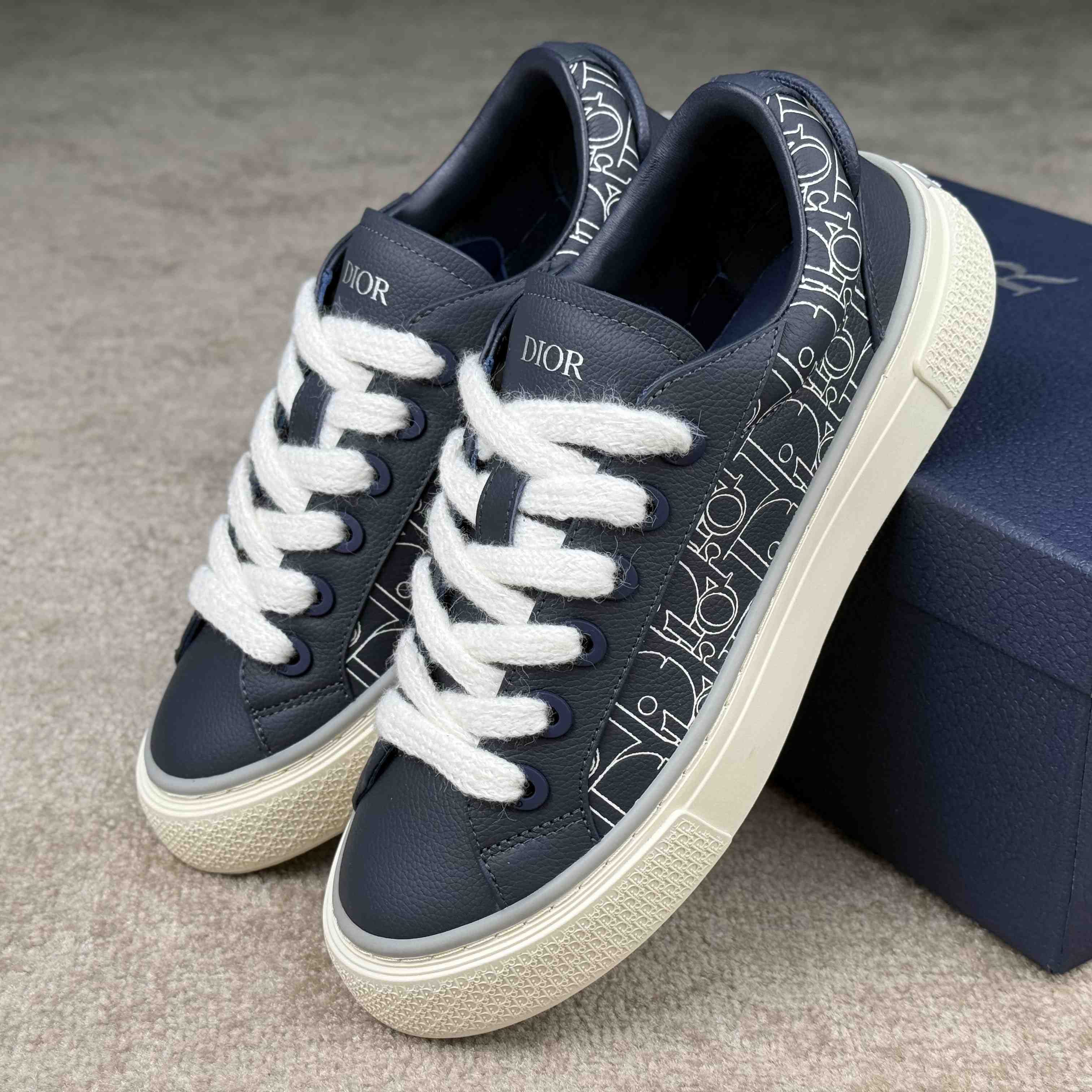 Dior B33 Spin Sneaker  - FashionPlug