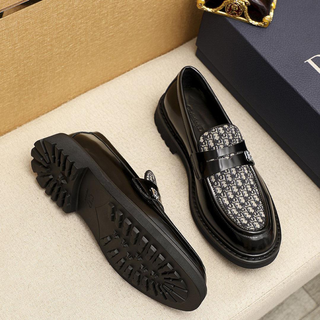 Dior Explorer Loafer - FashionPlug