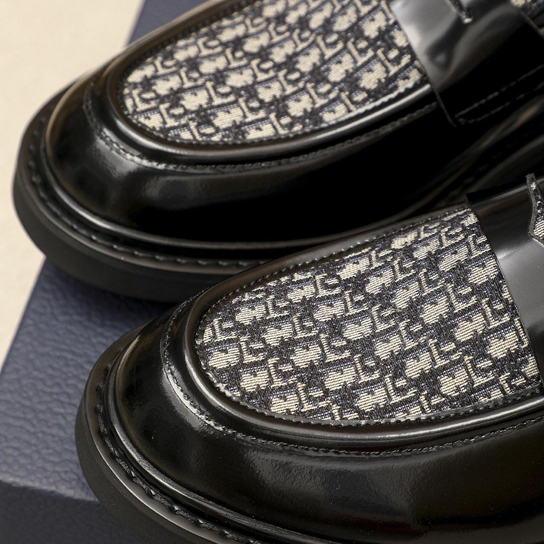 Dior Explorer Loafer - FashionPlug