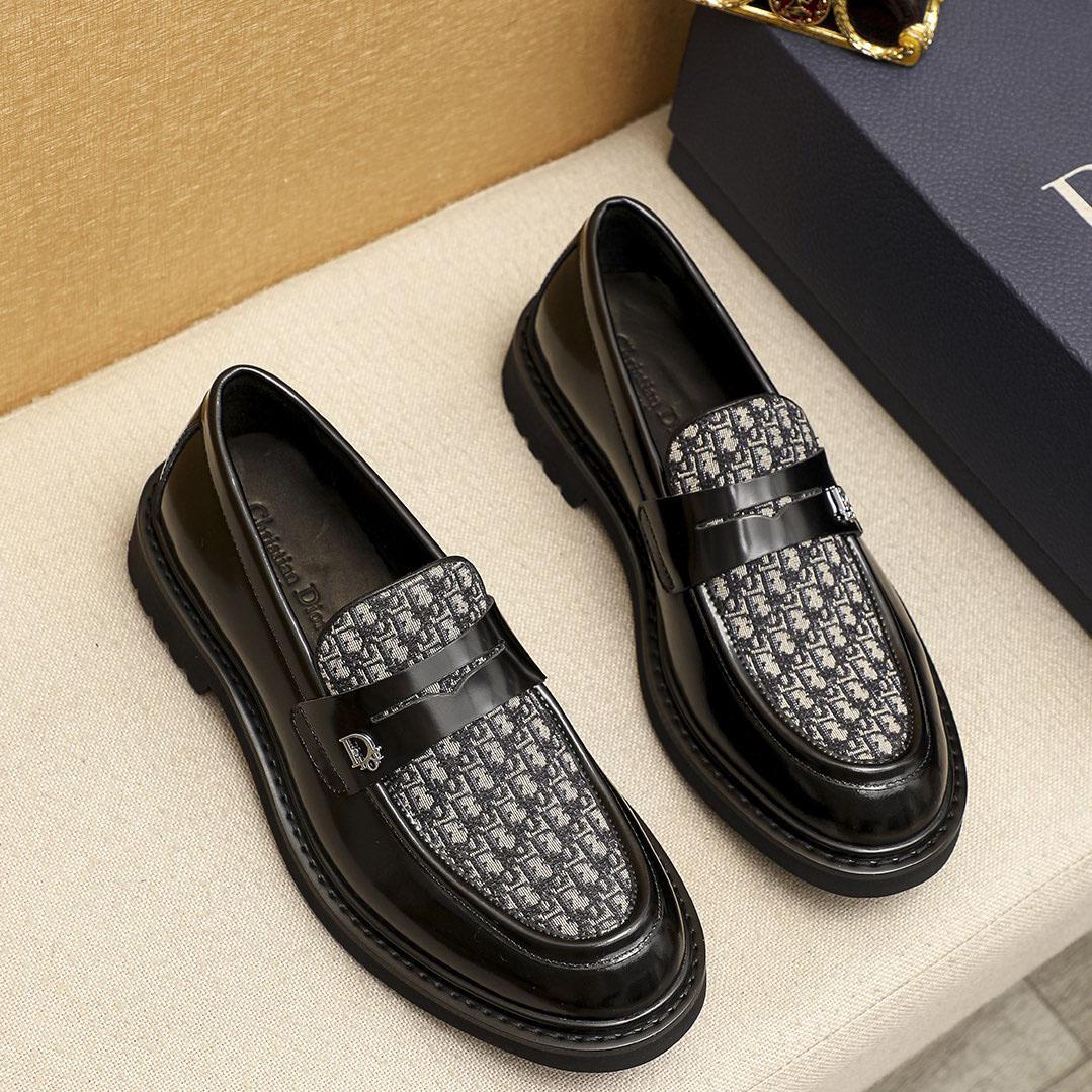 Dior Explorer Loafer - FashionPlug