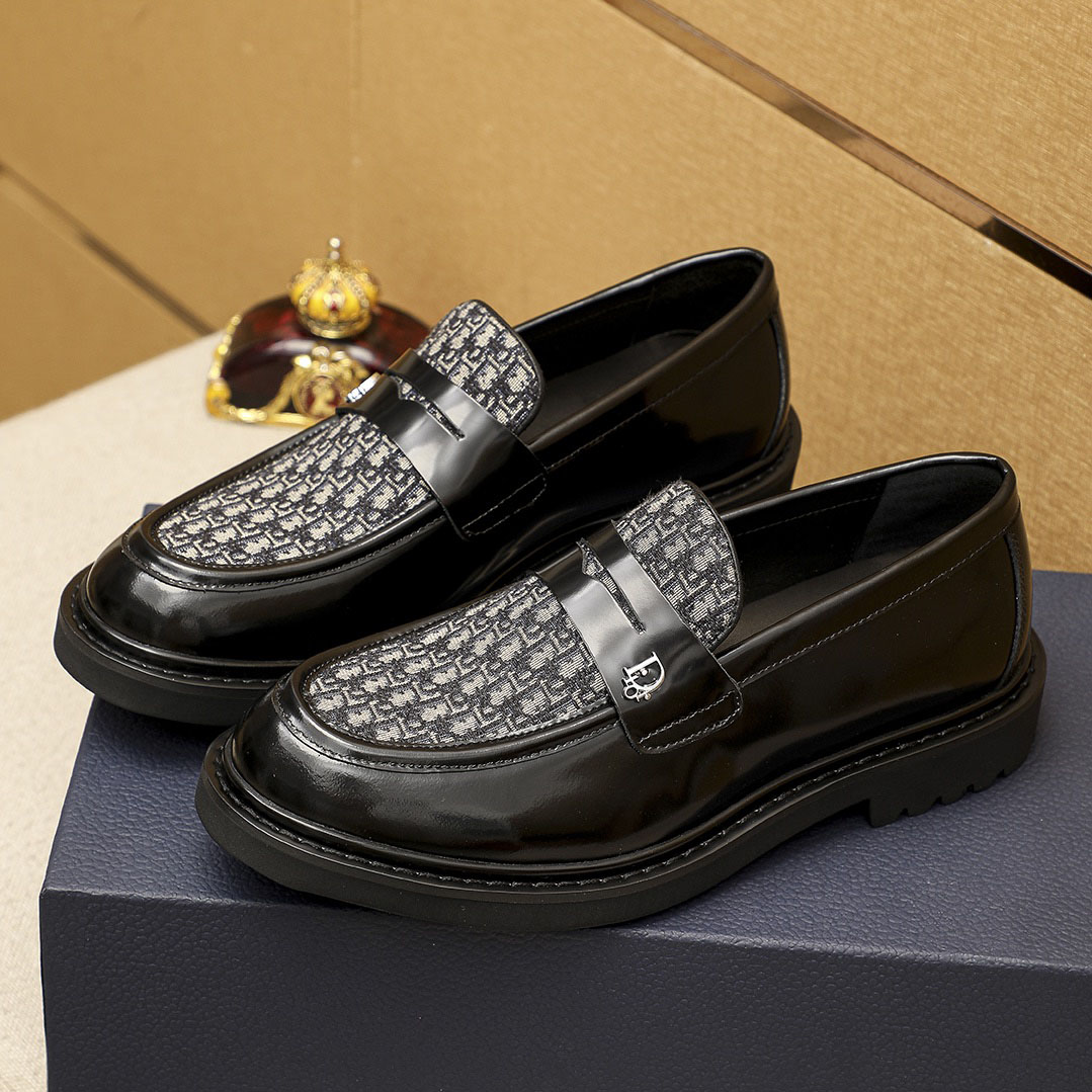 Dior Explorer Loafer - FashionPlug