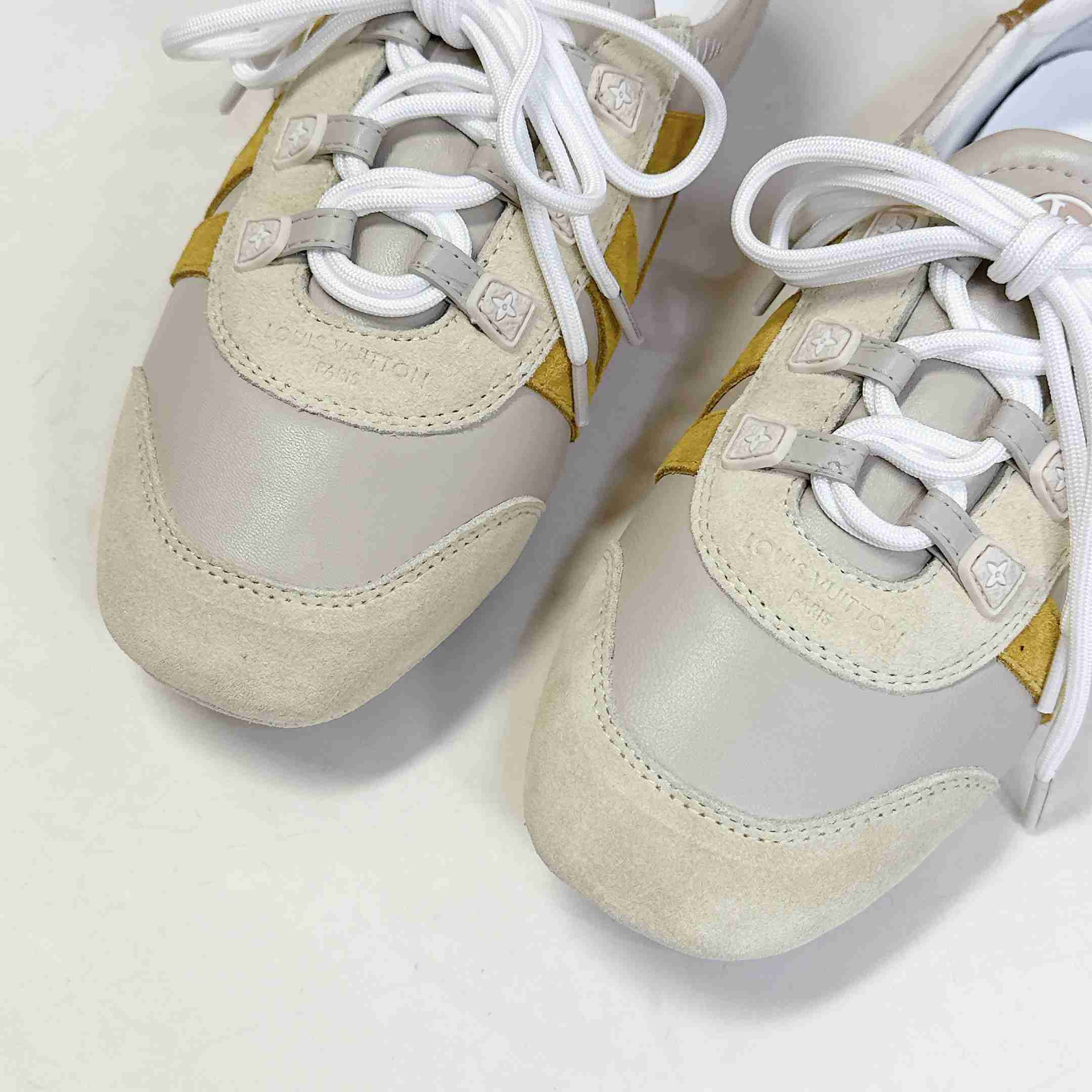 Louis Vuitton LV Sneakerina   1AHNEY - FashionPlug