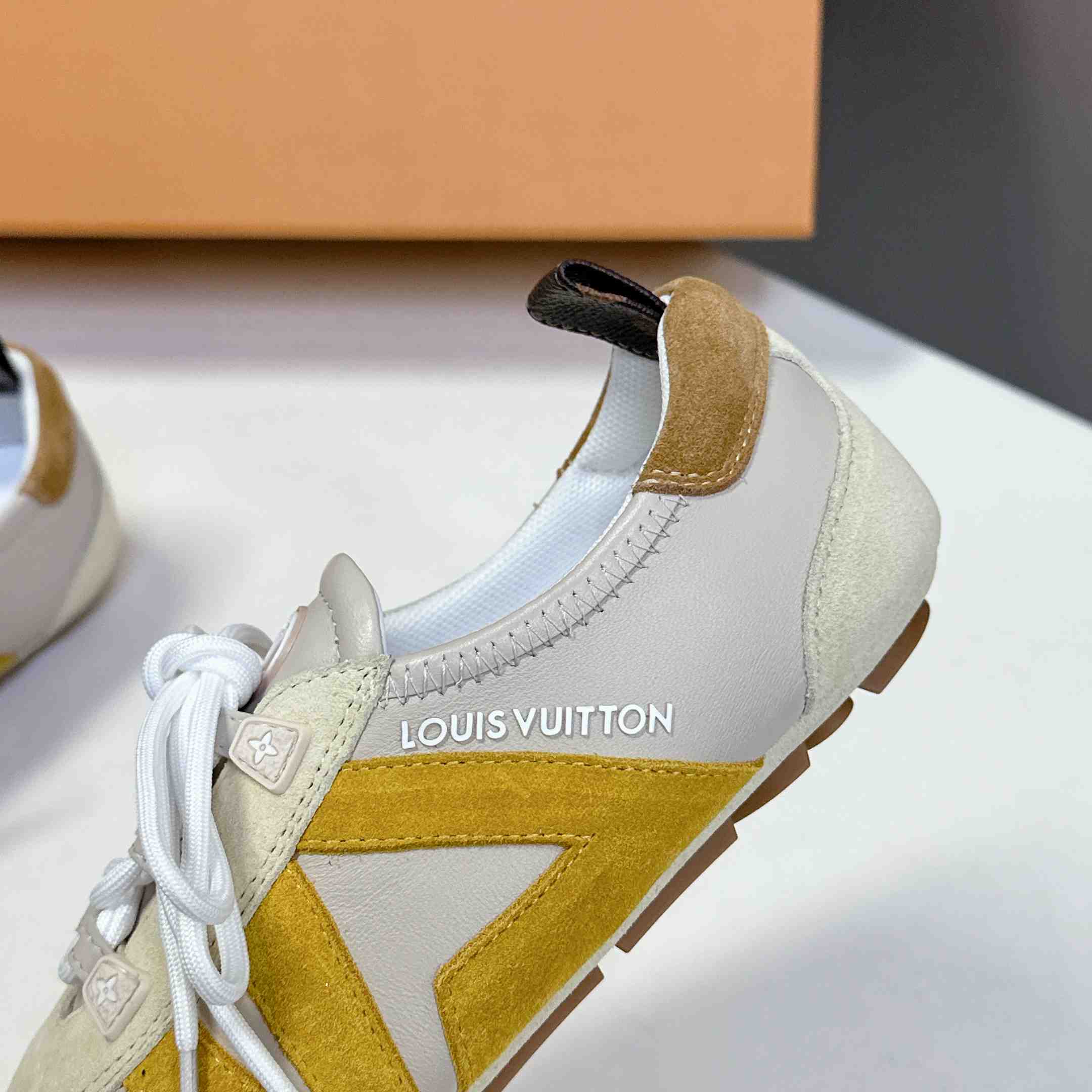 Louis Vuitton LV Sneakerina   1AHNEY - FashionPlug