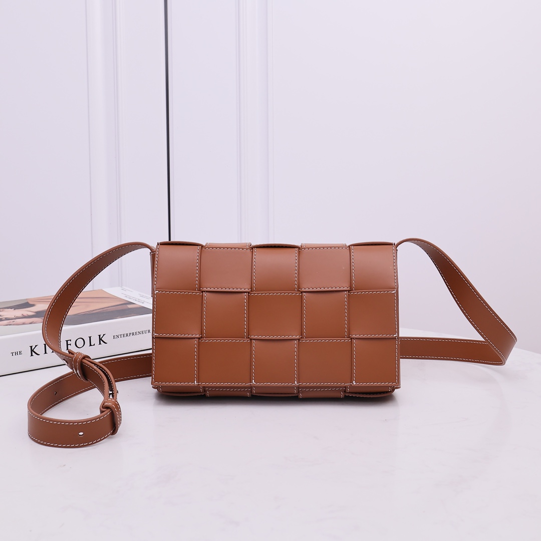 Bottega Veneta Cassette - FashionPlug