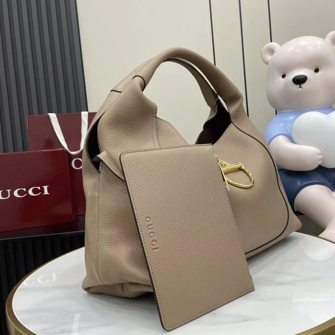Gucci Softbit Maxi Shoulder Bag - FashionPlug