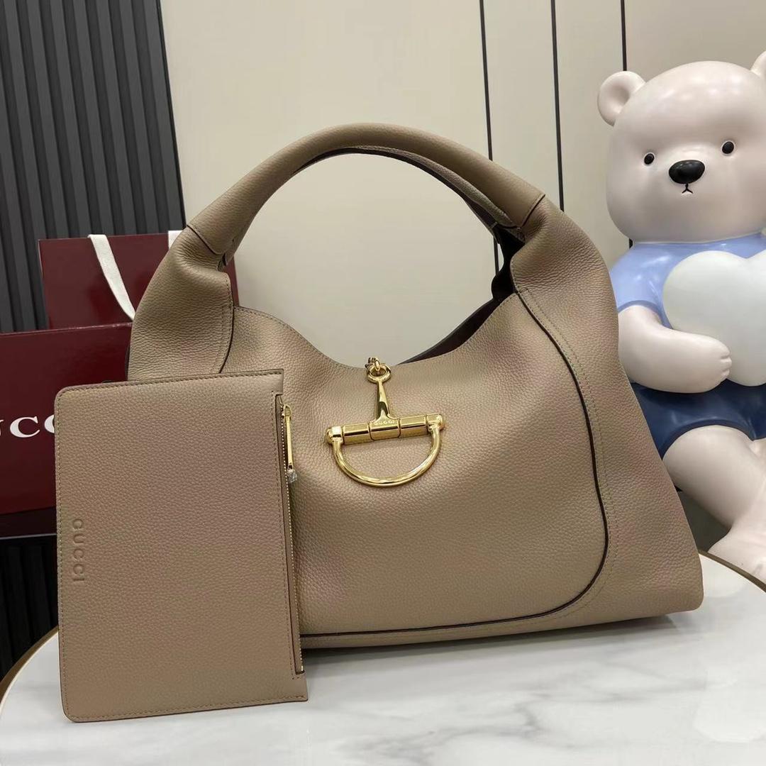 Gucci Softbit Maxi Shoulder Bag - FashionPlug