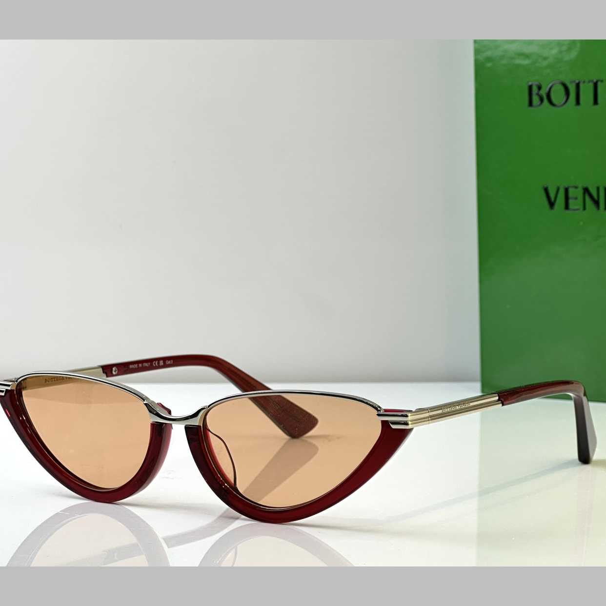 Bottega Veneta Classic Cat Eye Sunglasses   BV1346S - FashionPlug