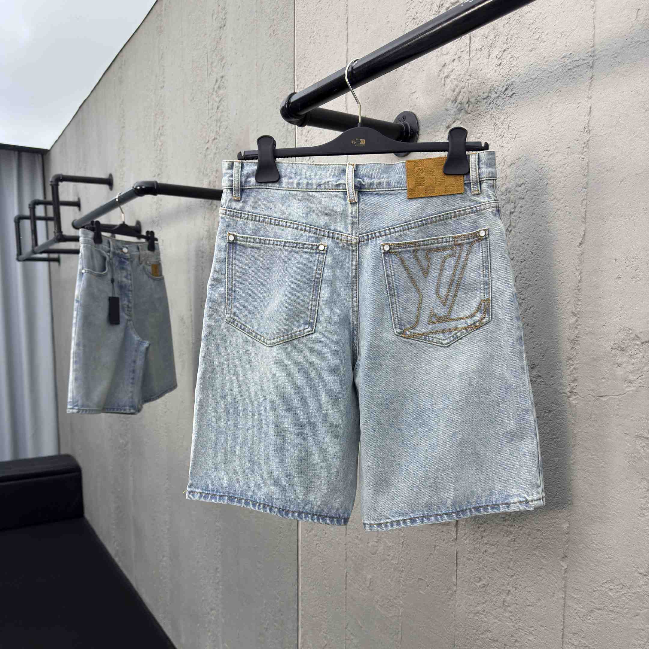 Louis Vuitton LV Denim Shorts   1AGTHU - FashionPlug