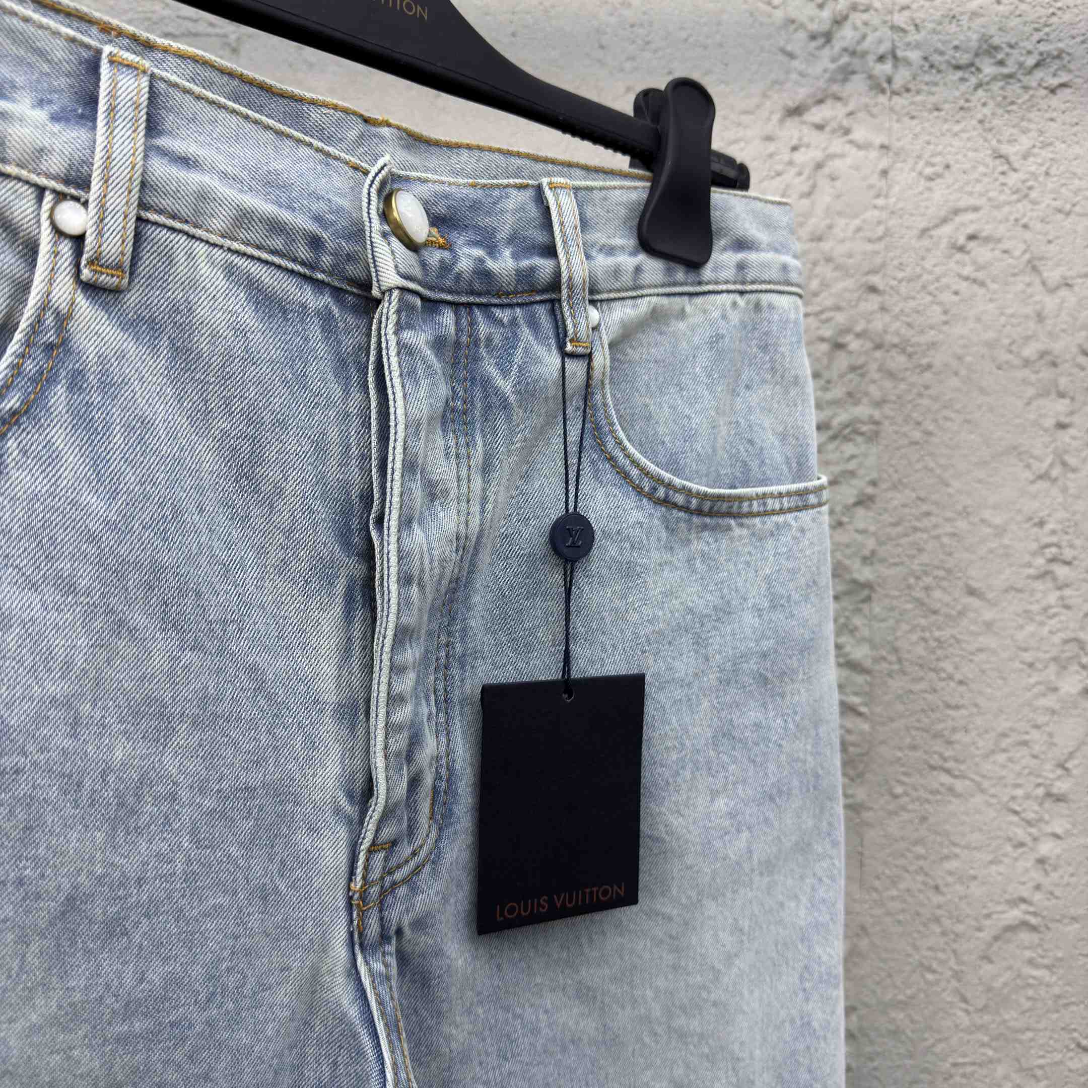 Louis Vuitton LV Denim Shorts   1AGTHU - FashionPlug