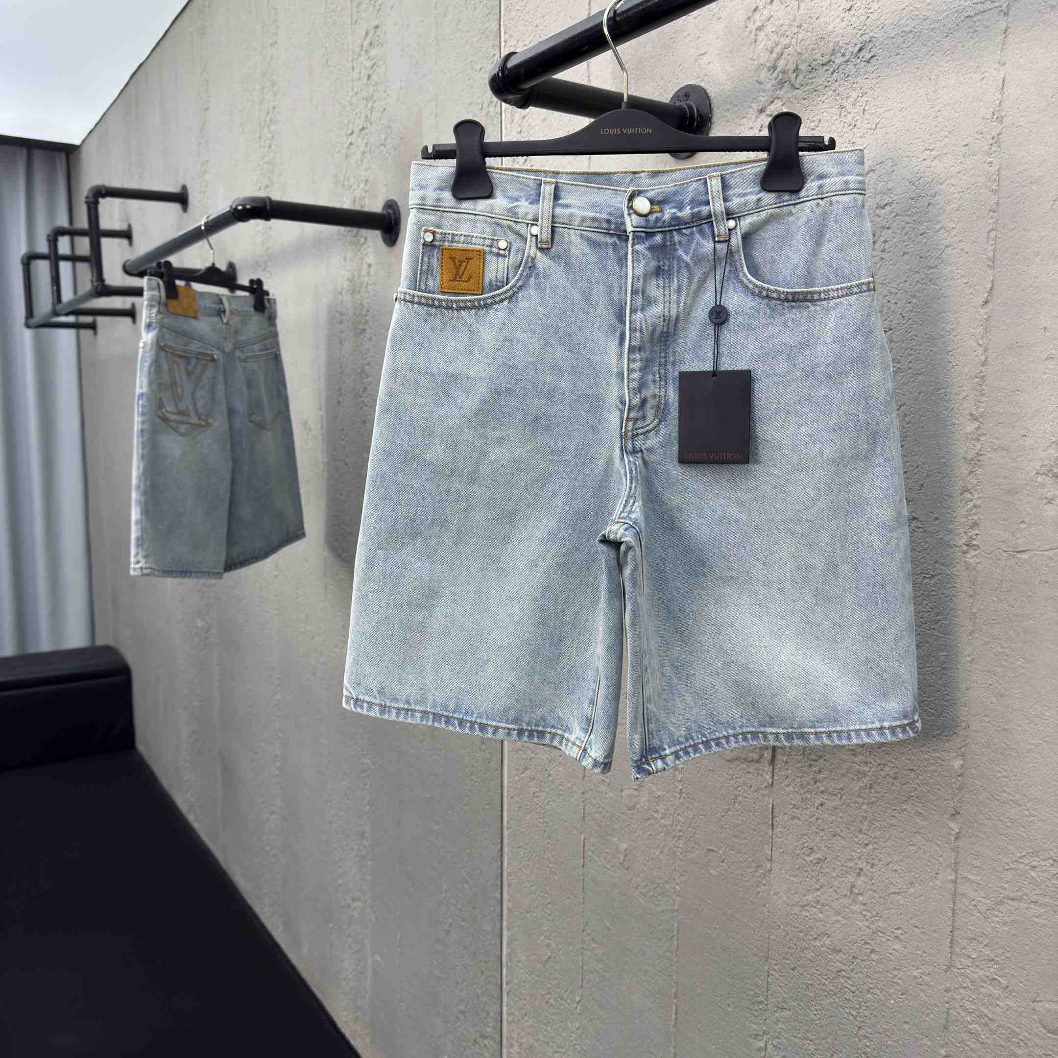 Louis Vuitton LV Denim Shorts   1AGTHU - FashionPlug