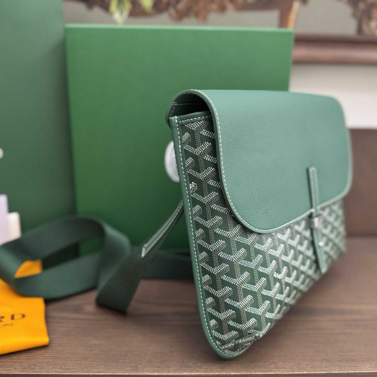 Goyard Coursier Messenger Bag - FashionPlug