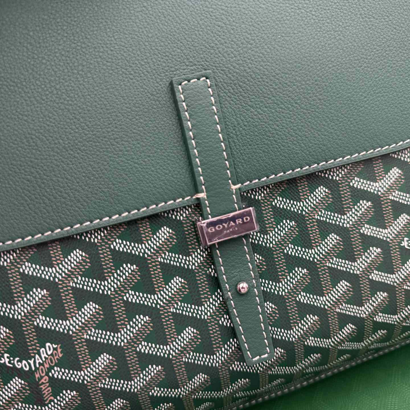 Goyard Coursier Messenger Bag - FashionPlug