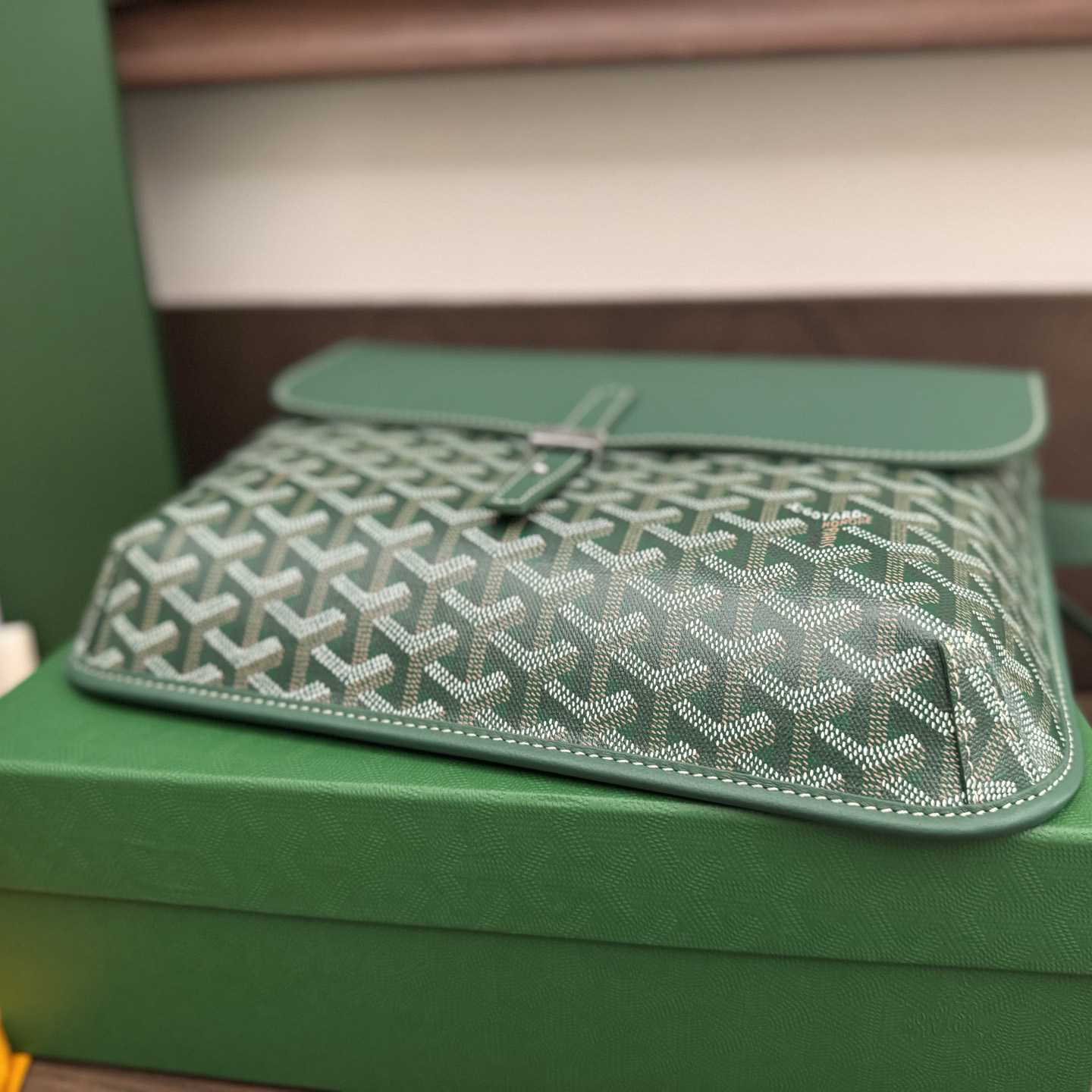 Goyard Coursier Messenger Bag - FashionPlug