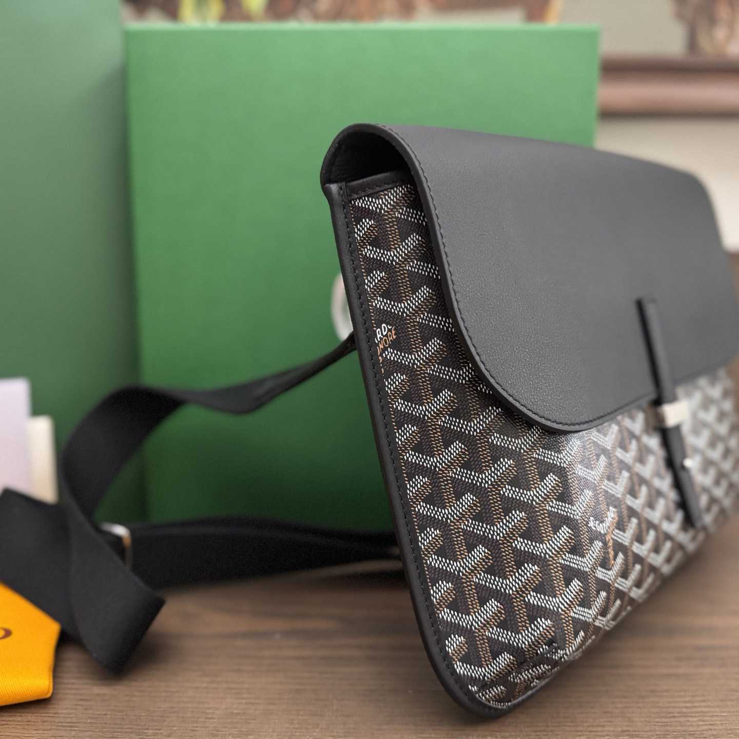 Goyard Coursier Messenger Bag - FashionPlug