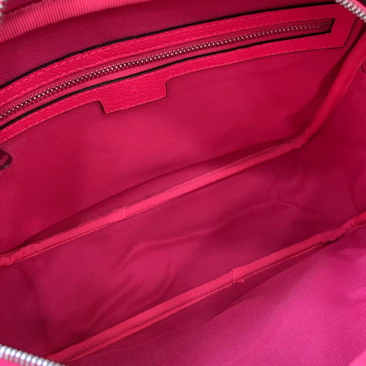 Gucci Medium Crossbody Bag With Print - FashionPlug