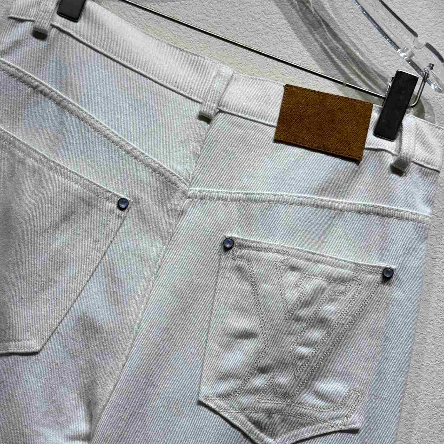 Louis Vuitton Skate Fit Denim Pants   1AHUW1 - FashionPlug