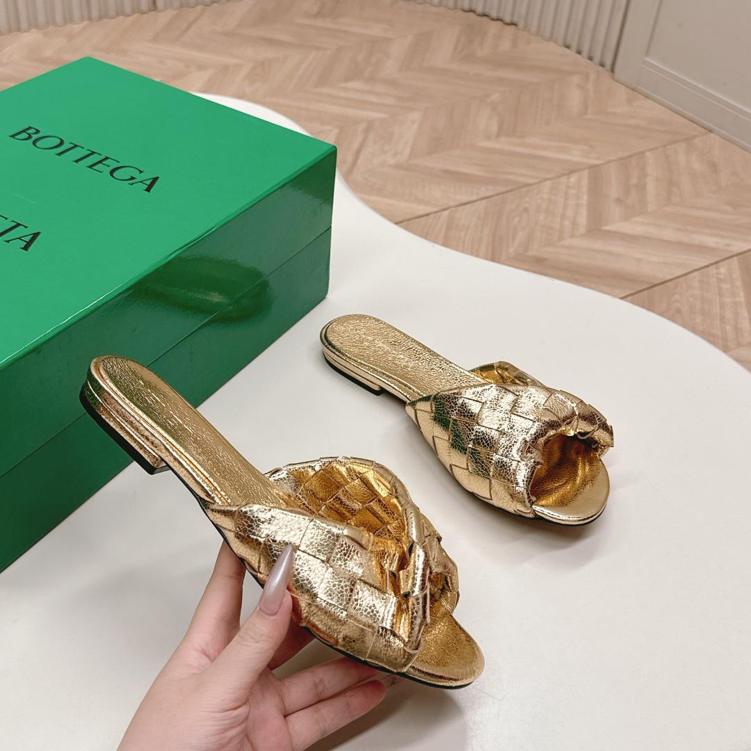 Bottega Veneta Blink Flat Mule - FashionPlug