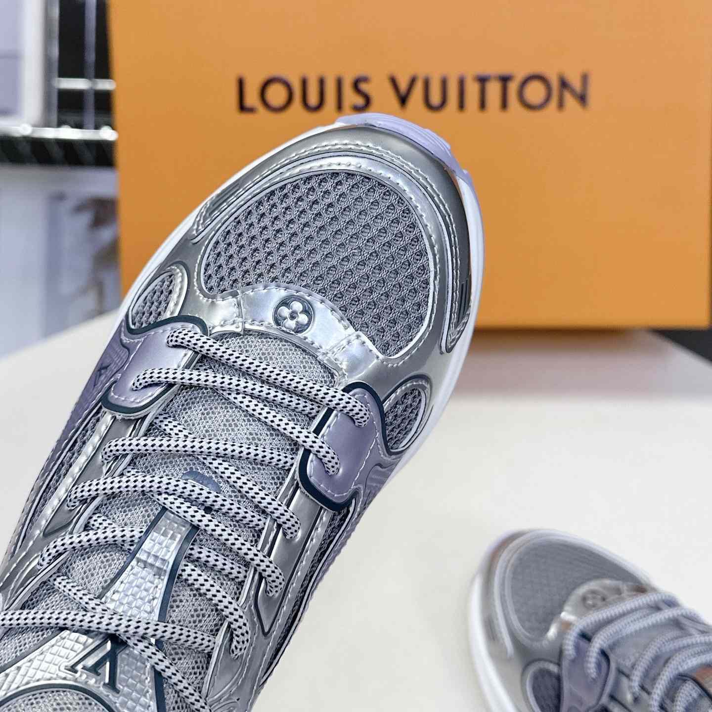 Louis Vuitton LV Olympia Sneaker   1AHOM6 - FashionPlug