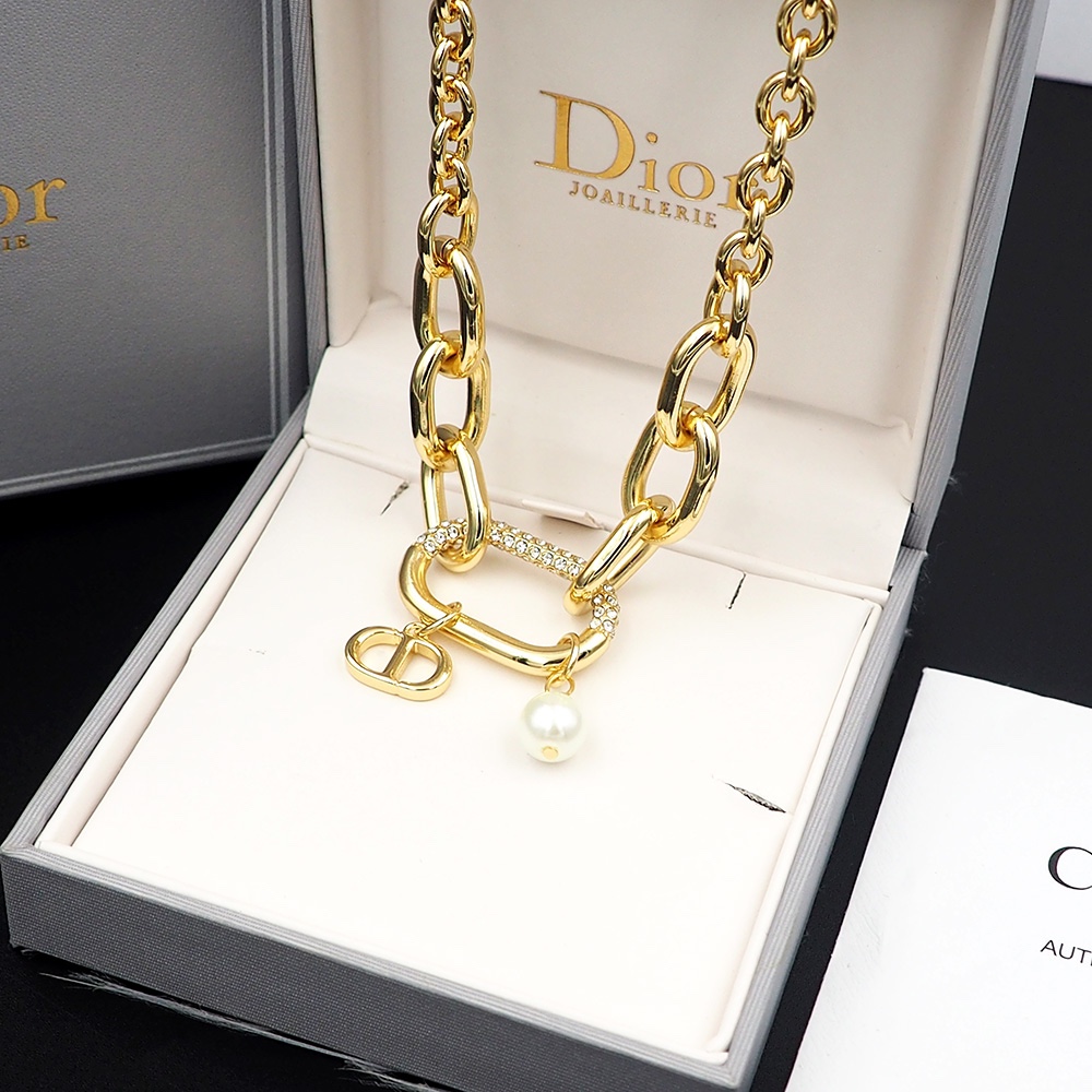 Dior D-Fusion Necklace - FashionPlug