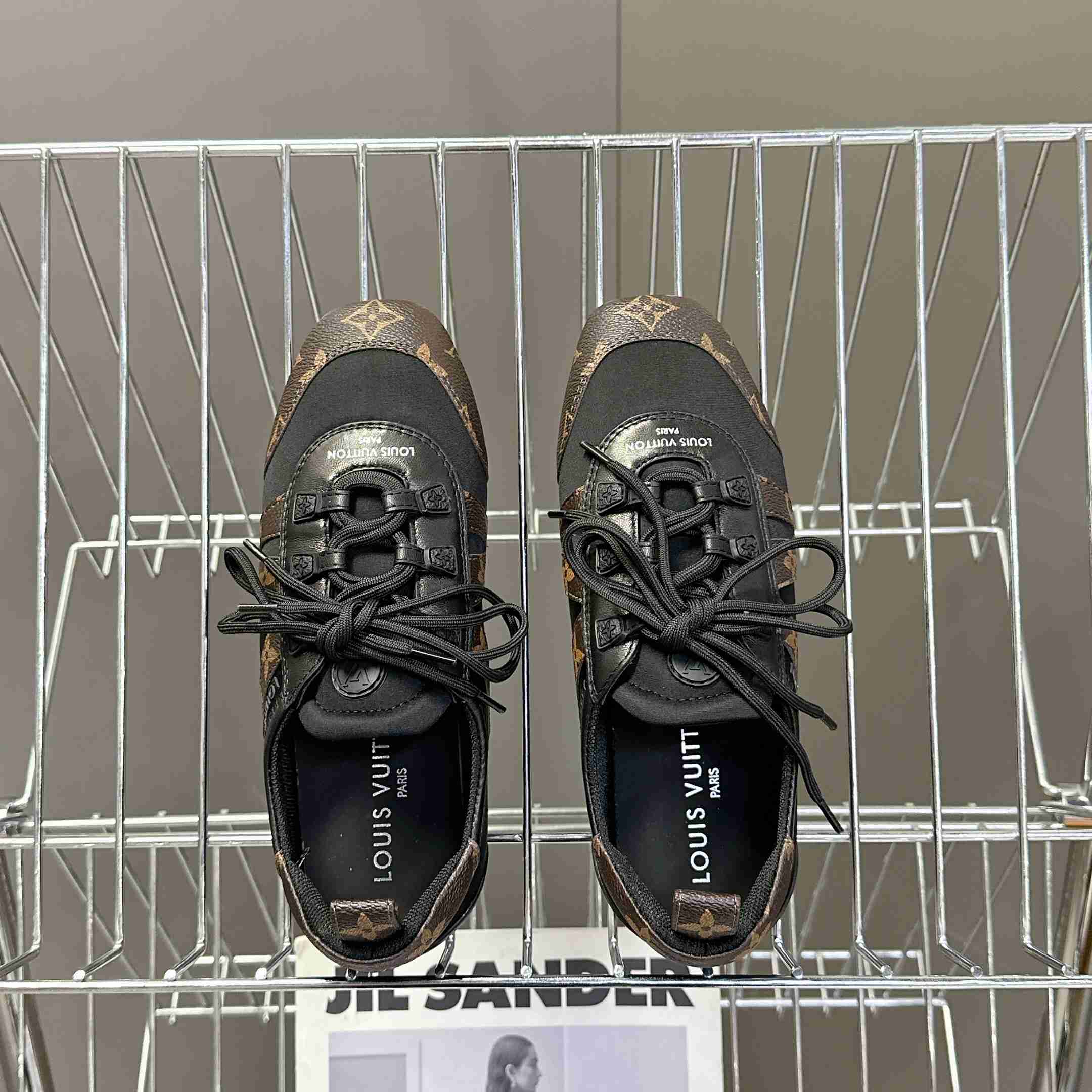 Louis Vuitton LV Sneakerina   1AHNDI - FashionPlug