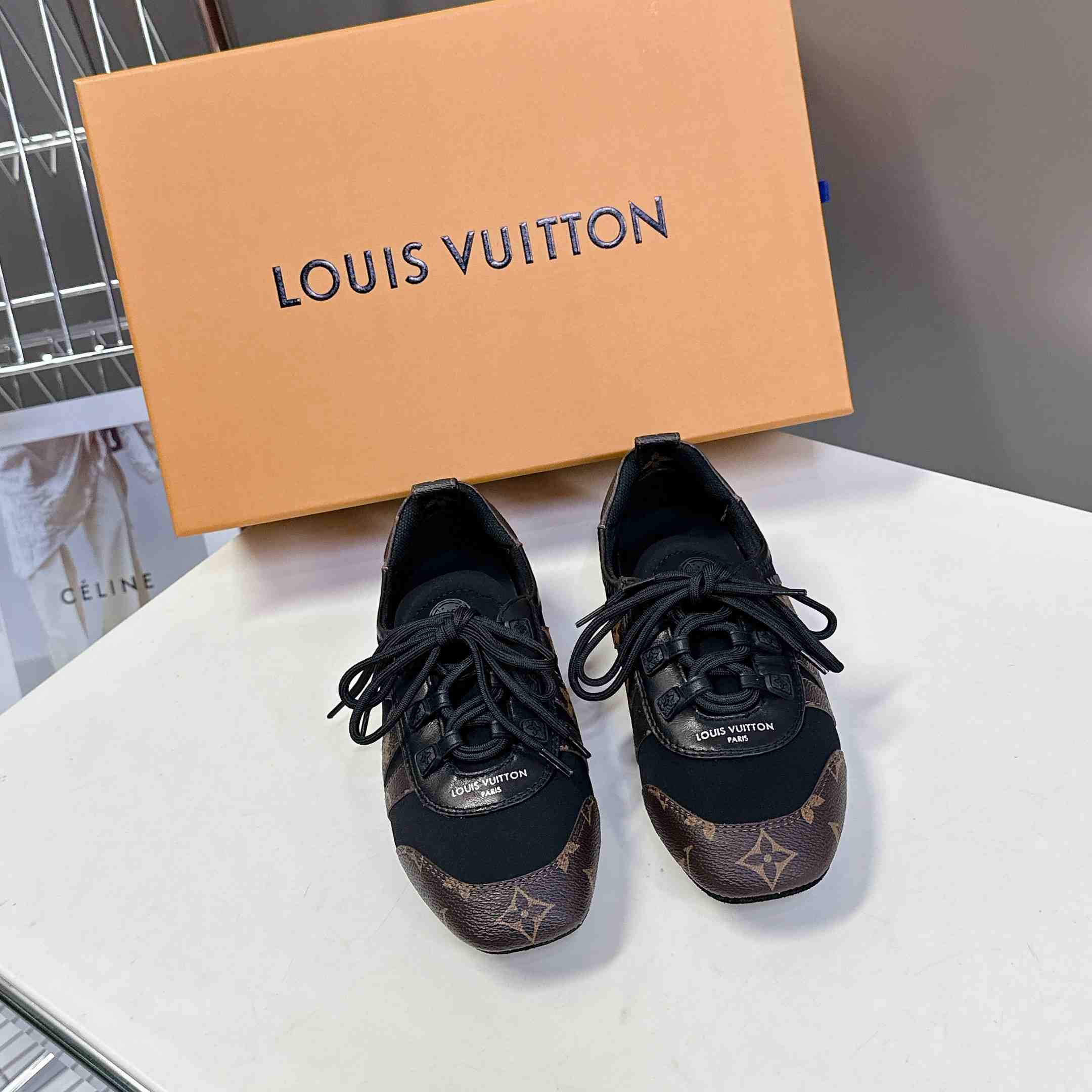 Louis Vuitton LV Sneakerina   1AHNDI - FashionPlug