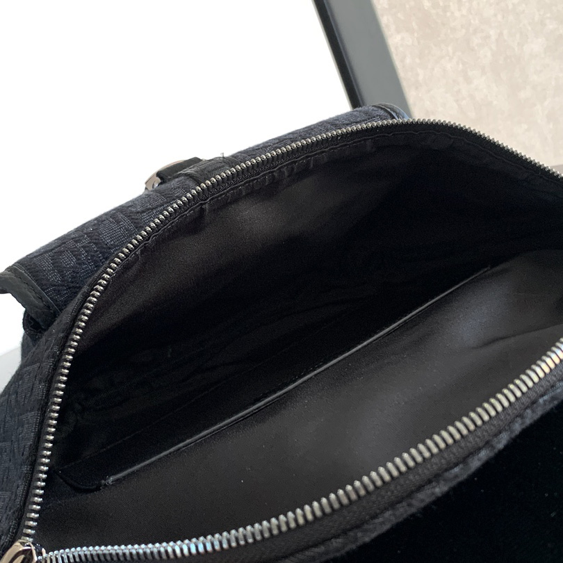 Dior 8 Belt Bag  - FashionPlug