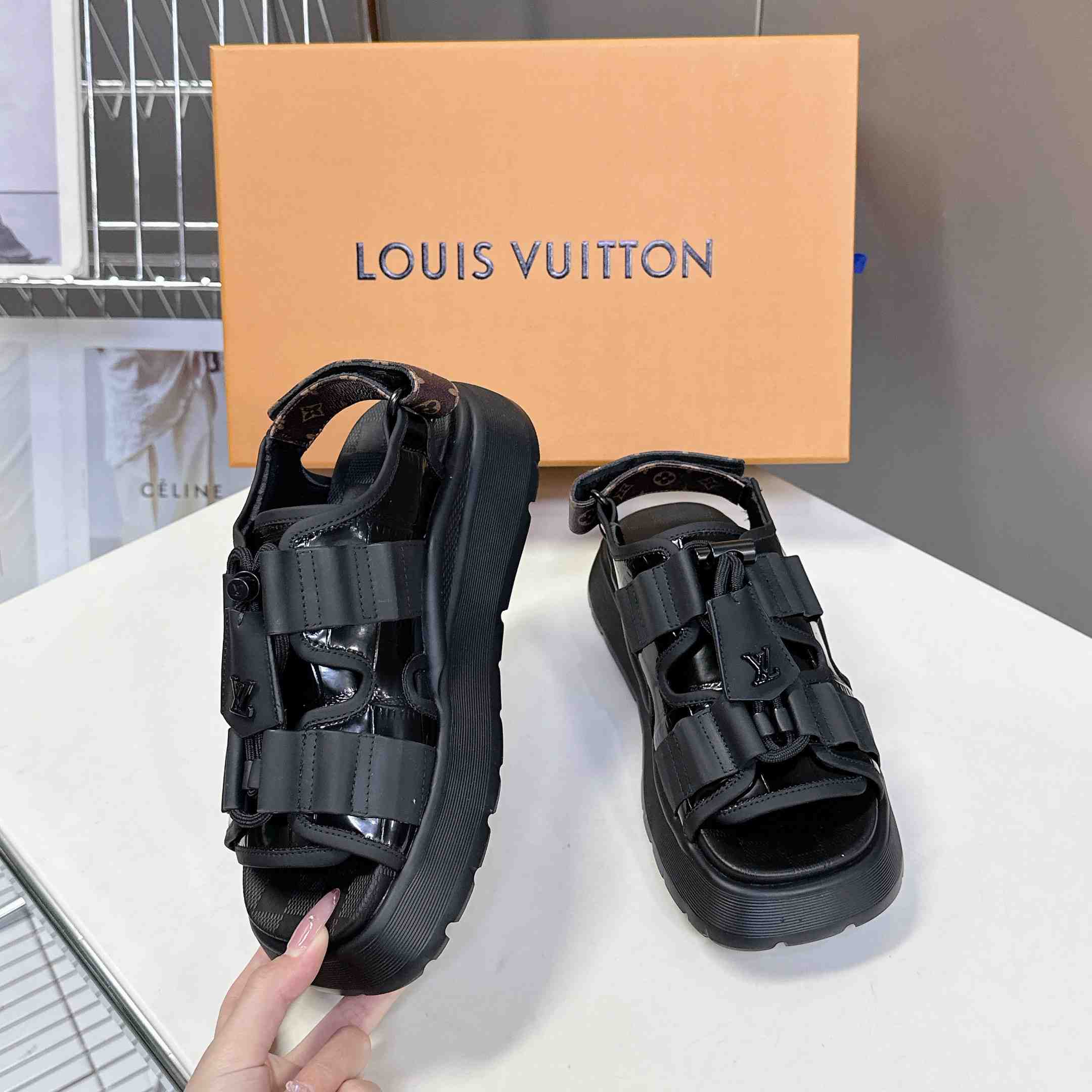 Louis Vuitton Chameleon Comfort Sandal  1AHNJO - FashionPlug