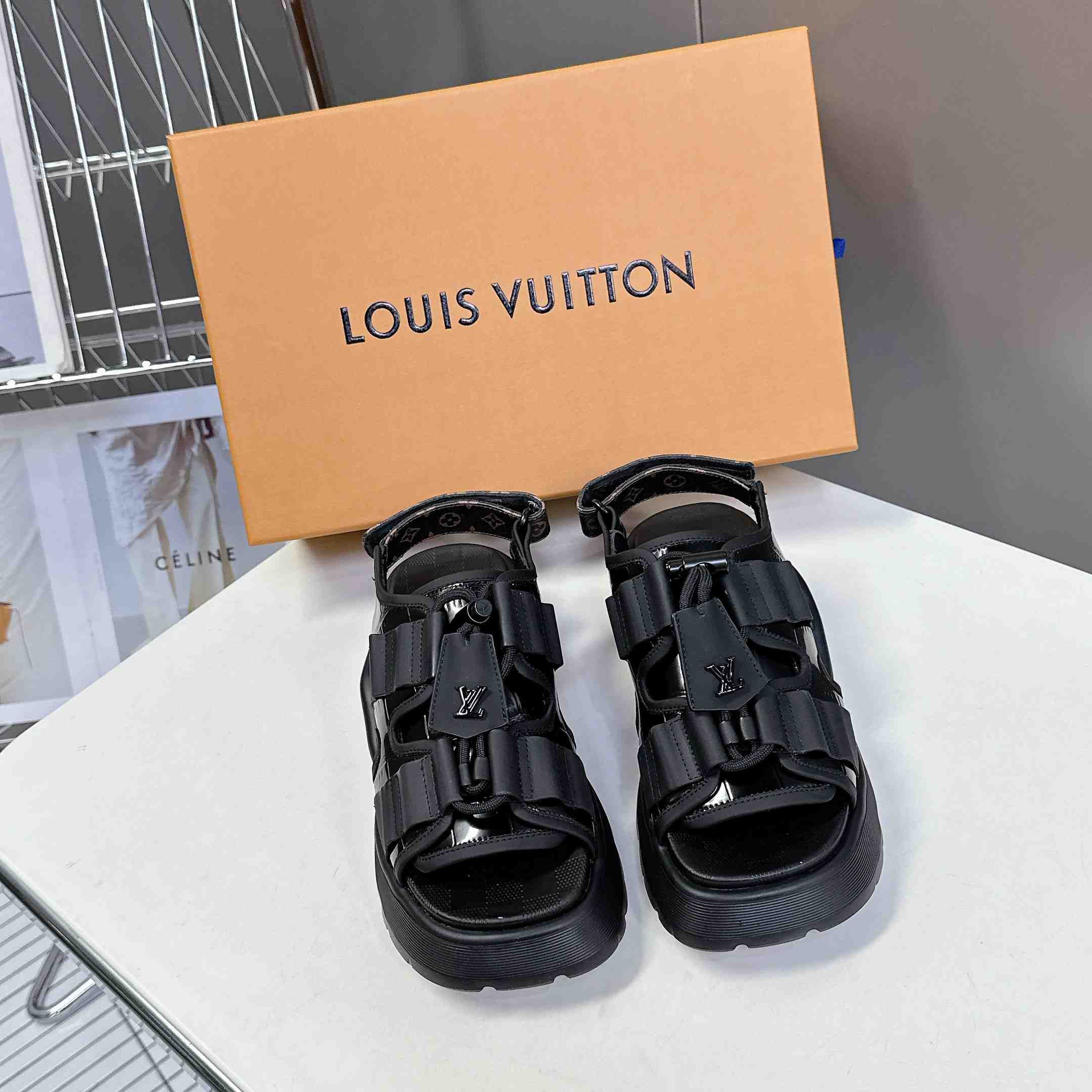 Louis Vuitton Chameleon Comfort Sandal  1AHNJO - FashionPlug