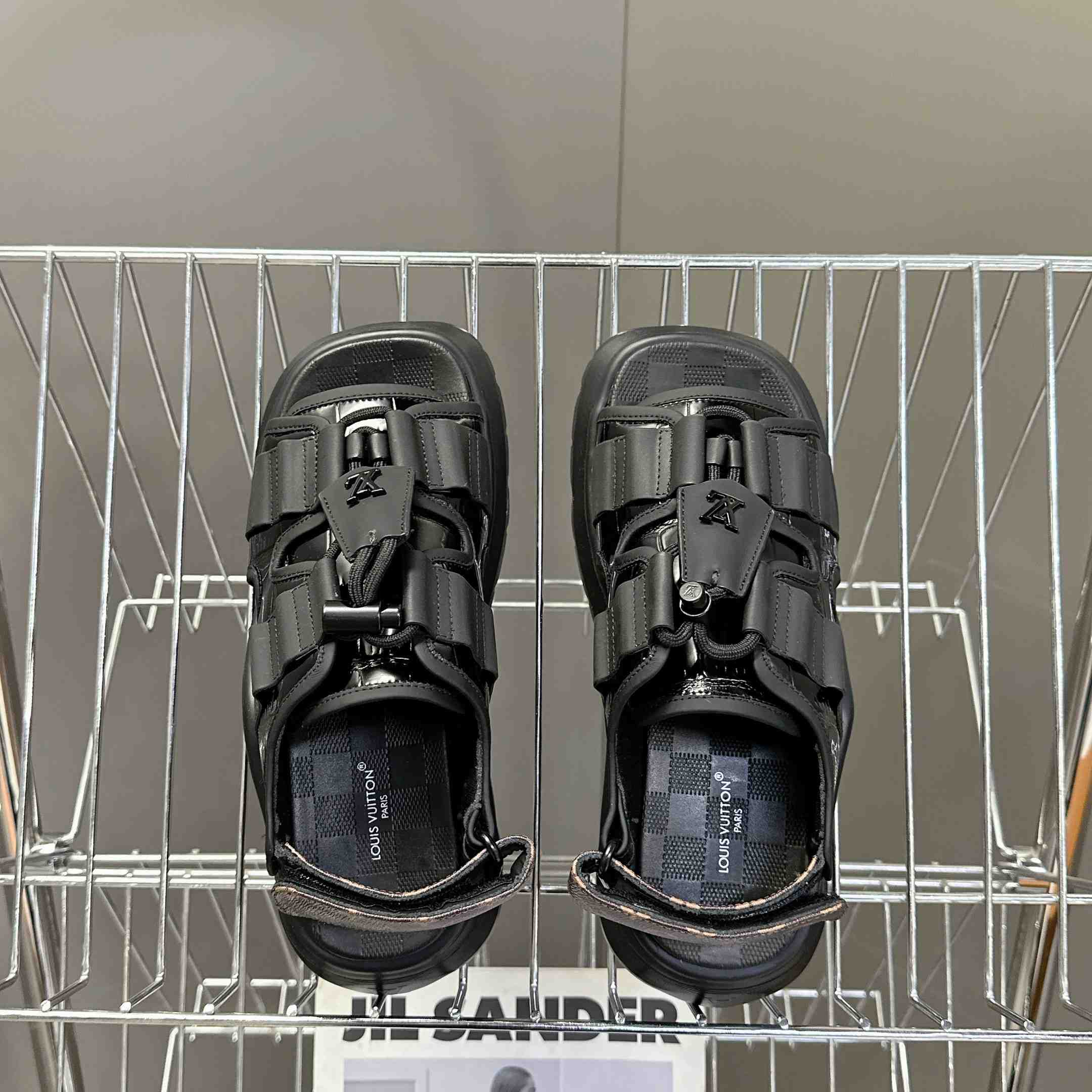 Louis Vuitton Chameleon Comfort Sandal  1AHNJO - FashionPlug