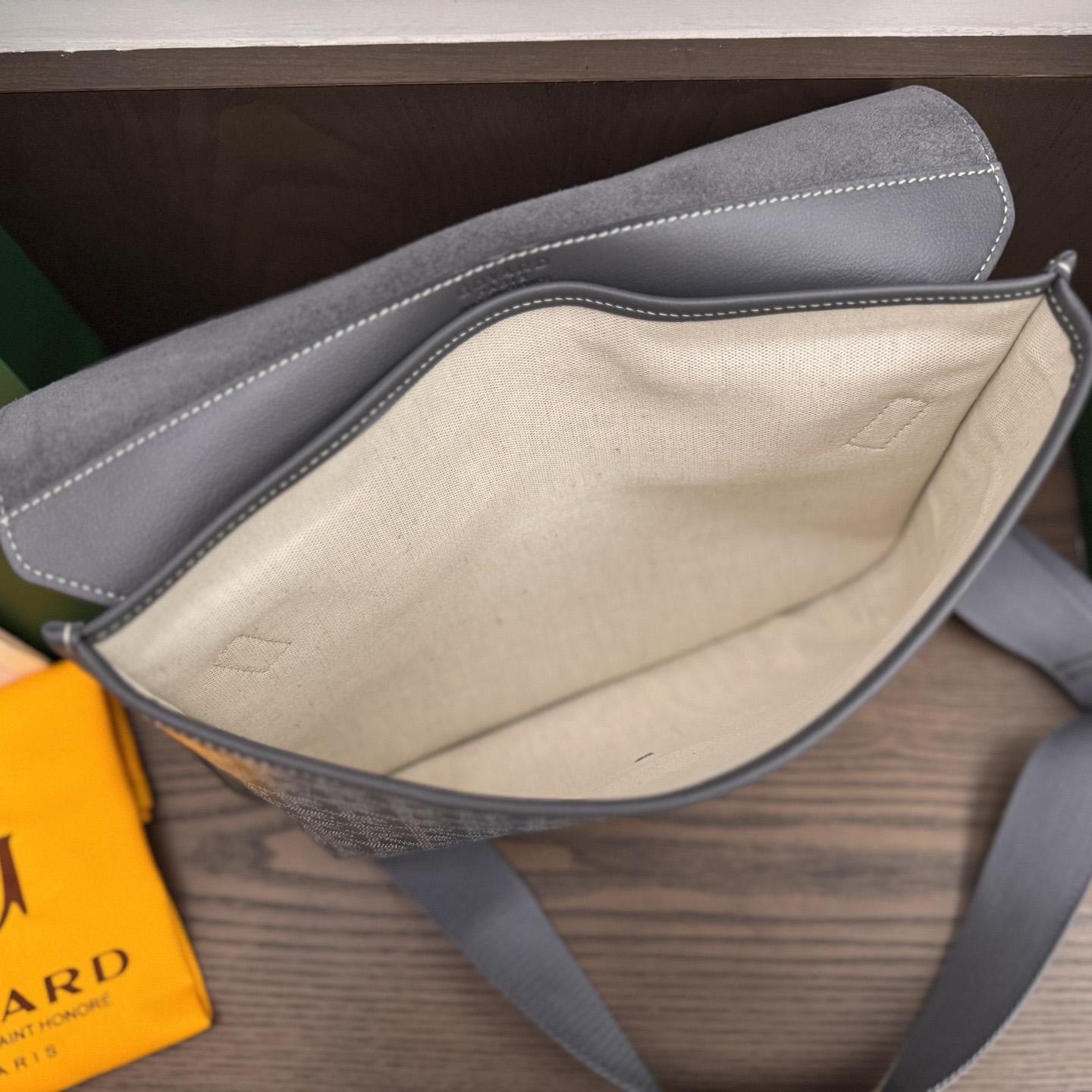 Goyard Coursier Messenger Bag - FashionPlug