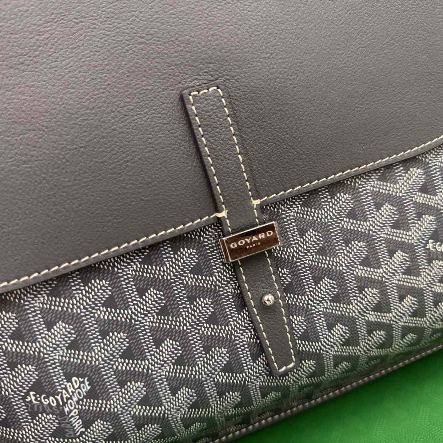 Goyard Coursier Messenger Bag - FashionPlug