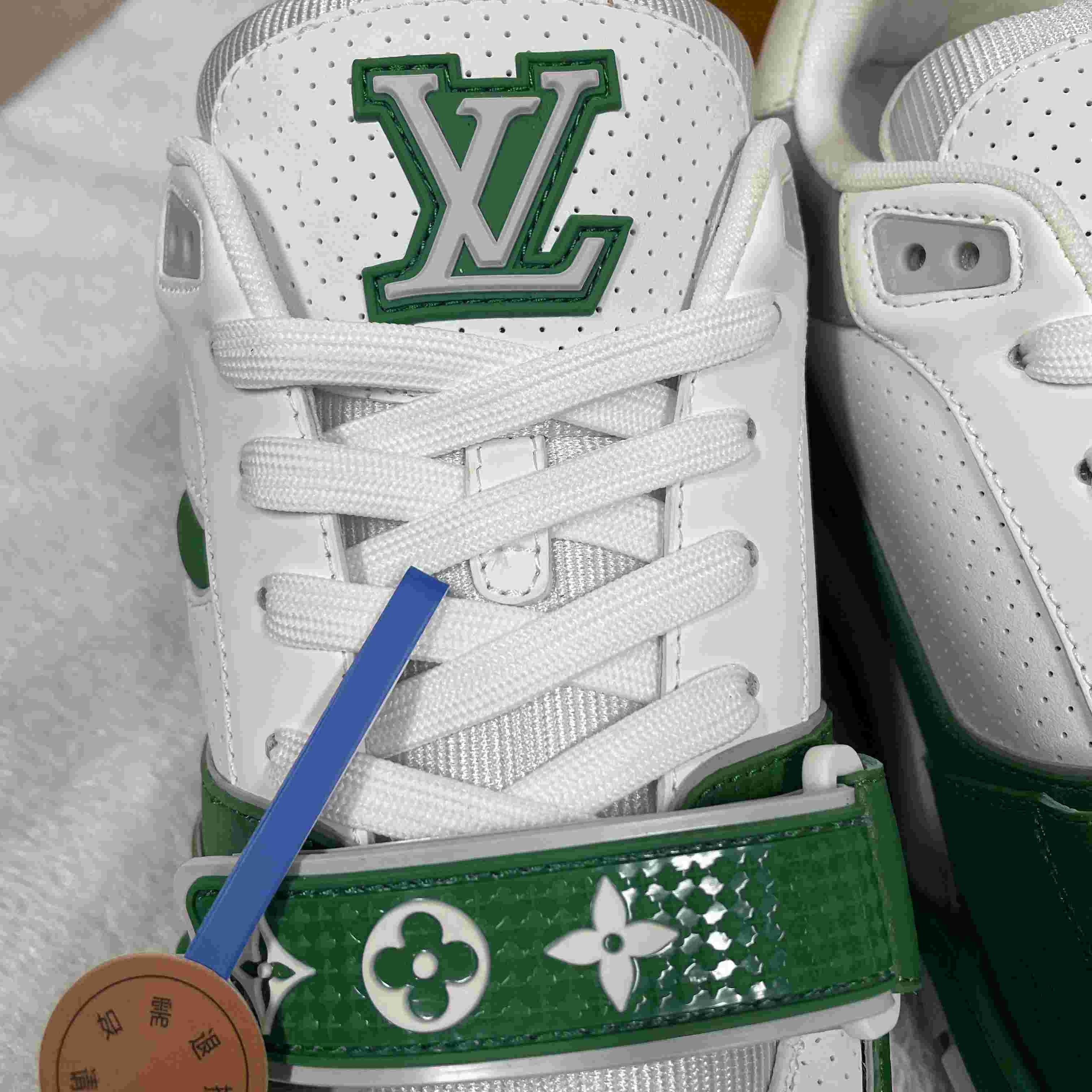 LV Trainer Sneaker 1AHTCZ  - FashionPlug