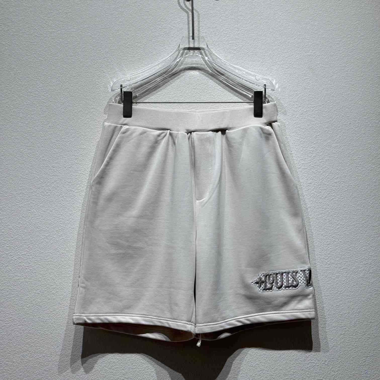 Louis Vuitton Embellished Shorts   1AHW36 - FashionPlug