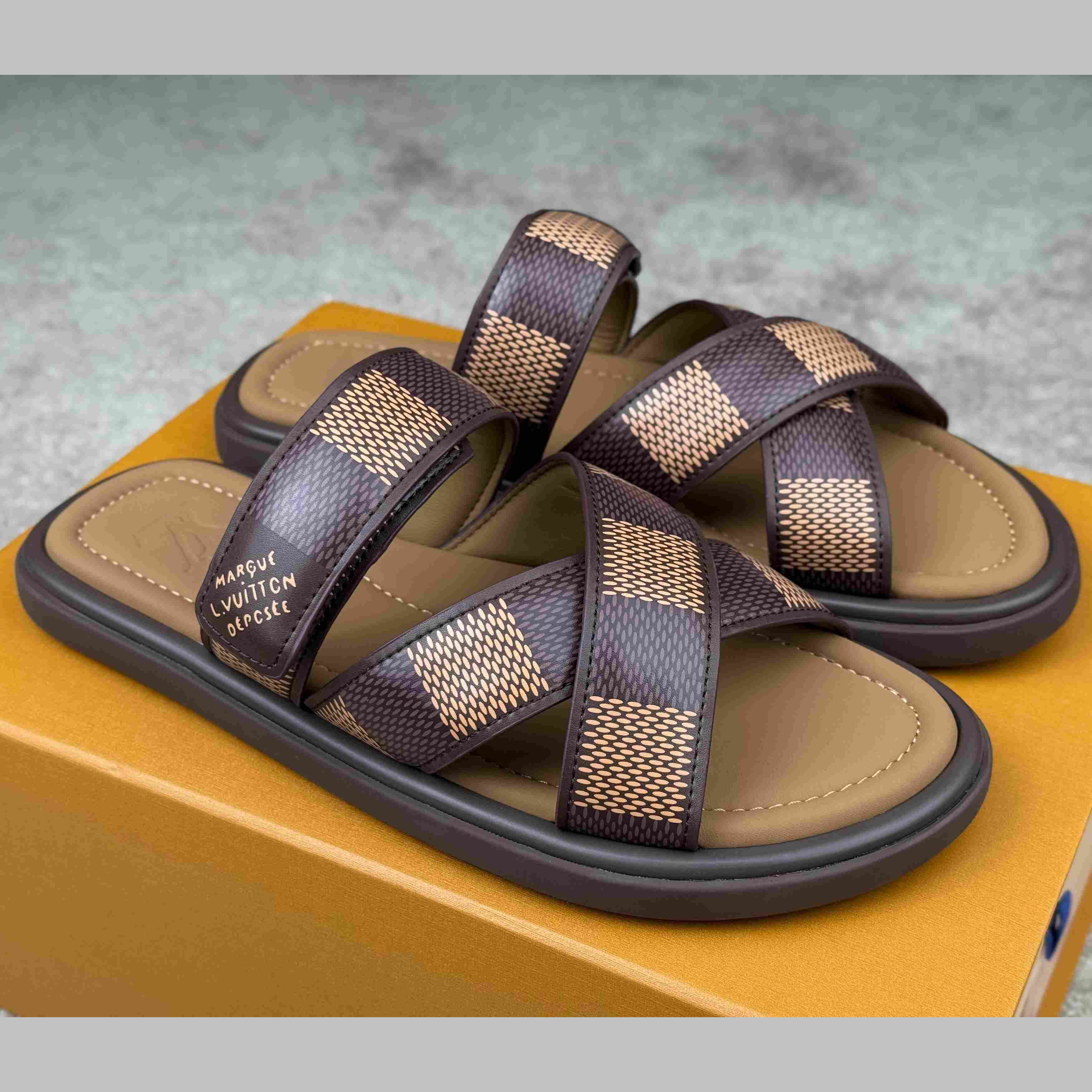 Louis Vuitton LV Venice Mule    1ACRJB - FashionPlug