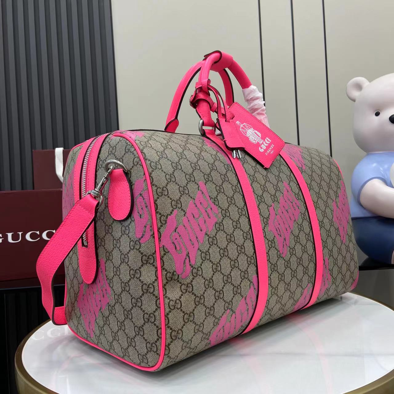 Gucci Medium Duffle Bag With Print - FashionPlug